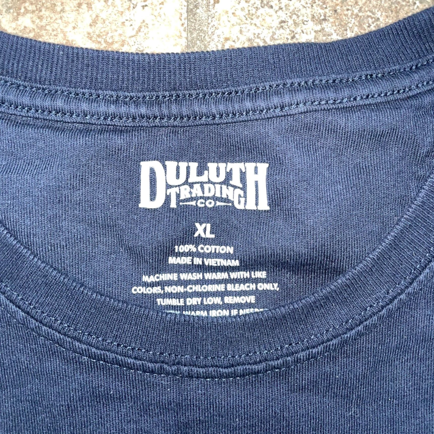 CO Duluth trading Co 100% Cotton pocket Tee Mens Size XL Blue Pocket T-Shirt Mens XL Size US XL / EU 56 / 4 - 4 Thumbnail