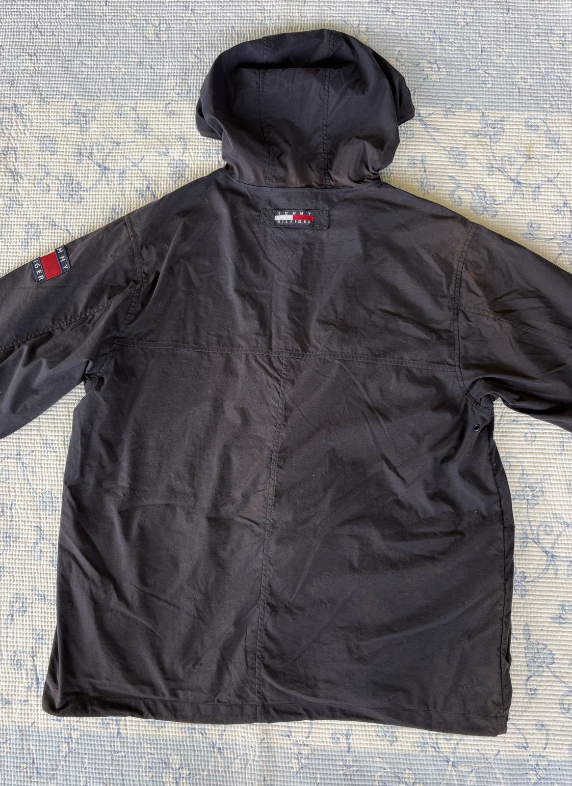 Tommy Hilfiger Tommy Hilfiger Windbreaker Jacket Size US M / EU 48-50 / 2 - 11 Thumbnail