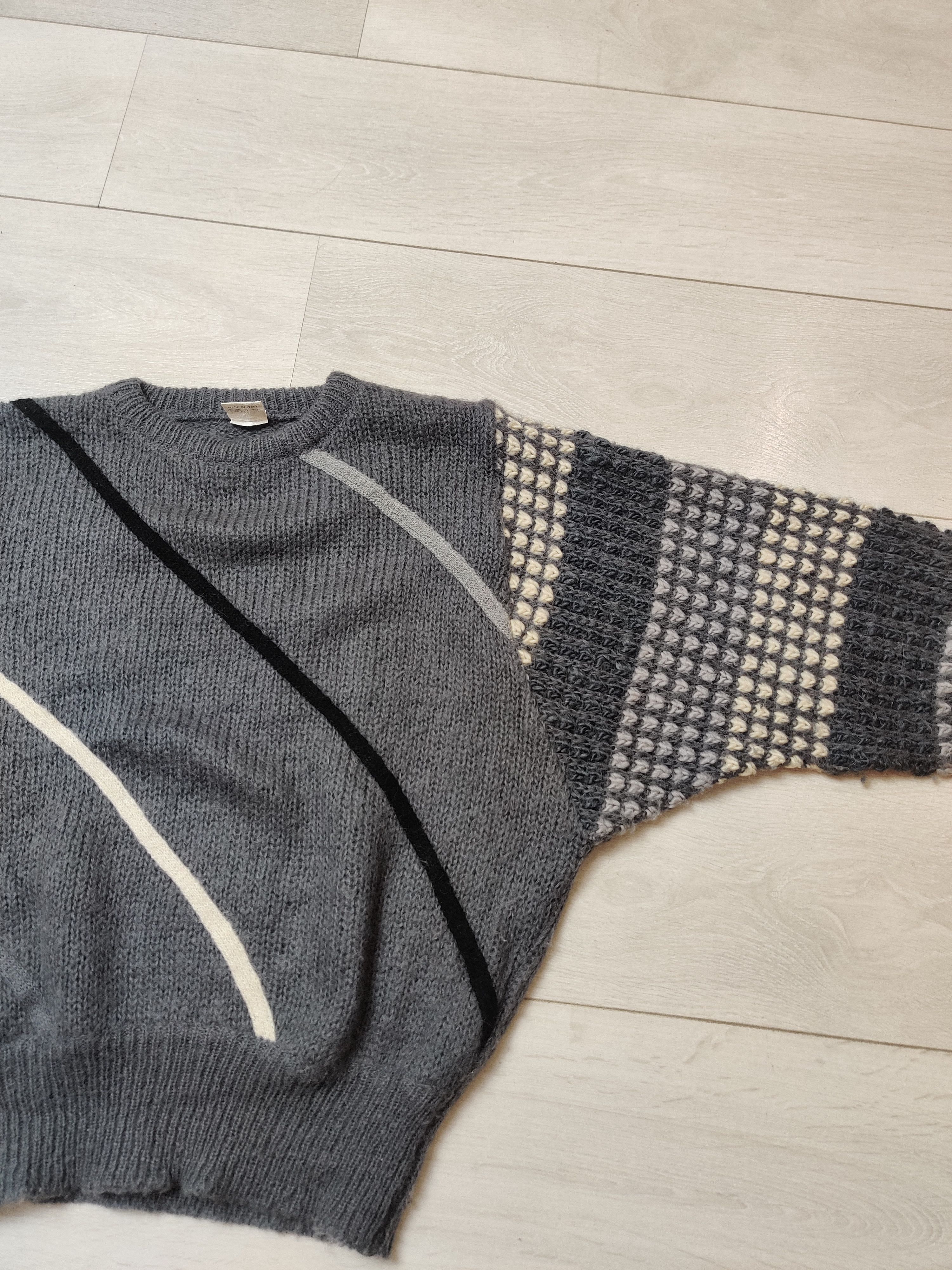 Vintage Vintage Avant Garde Italian wool sweater Size M / US 6-8 / IT 42-44 - 5 Thumbnail