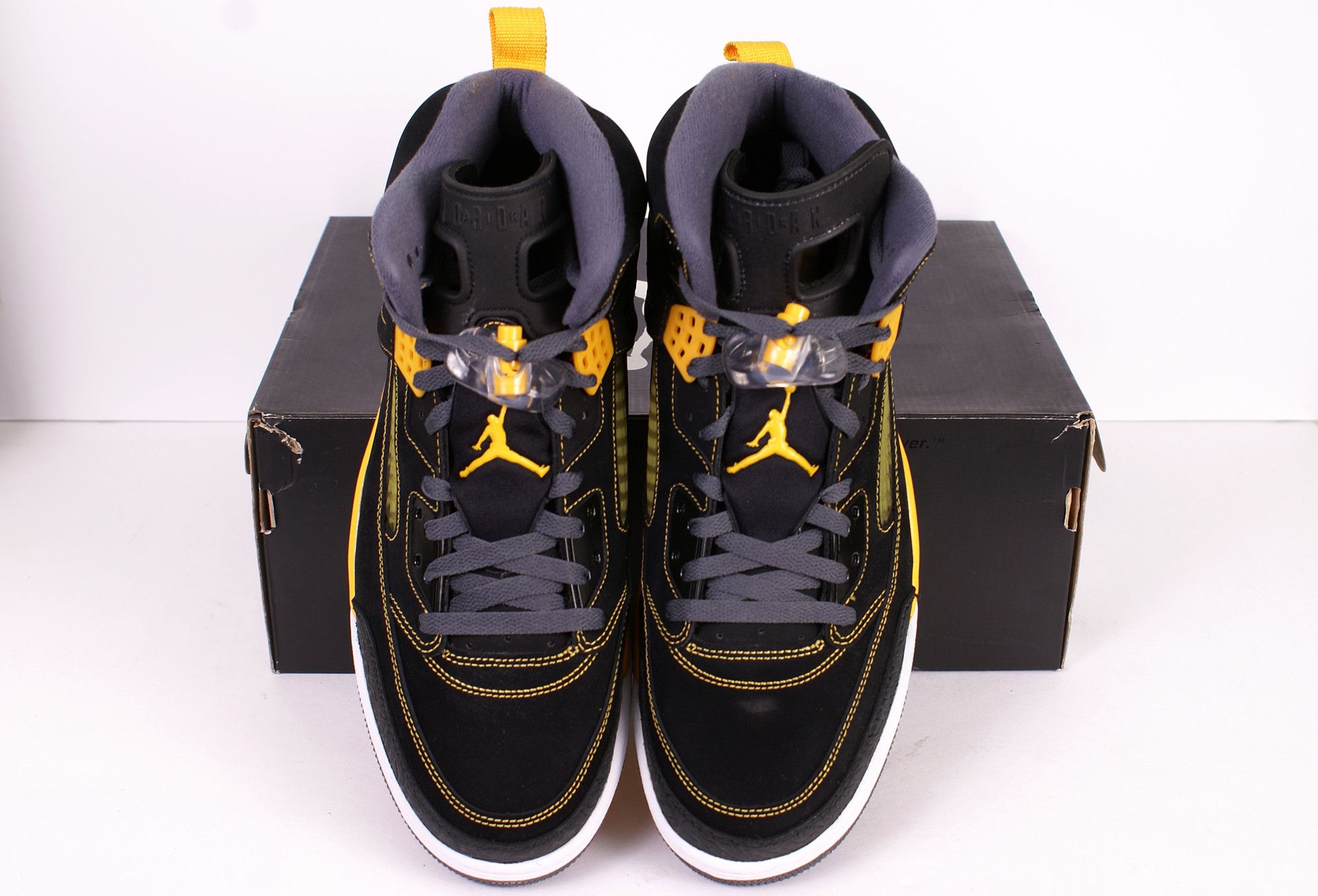 Jordan Brand 2013 Nike Air Jordan Spizike UNIVERSITY GOLD 315371 030 Size US 12.5 / EU 45-46 - 3 Thumbnail