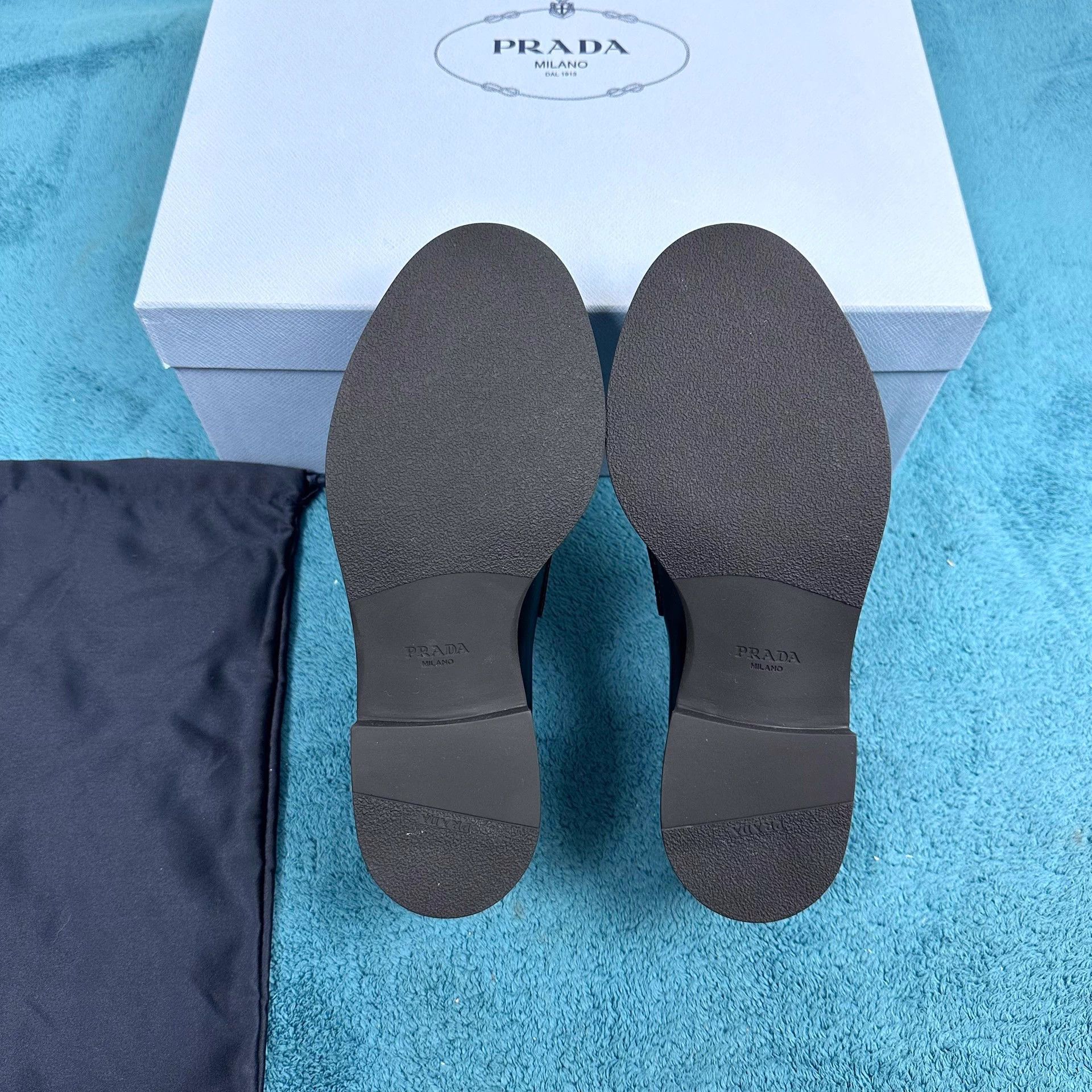 Prada Prada Leather Loafers Black Size 35 Size US 5 / IT 35 - 5 Thumbnail