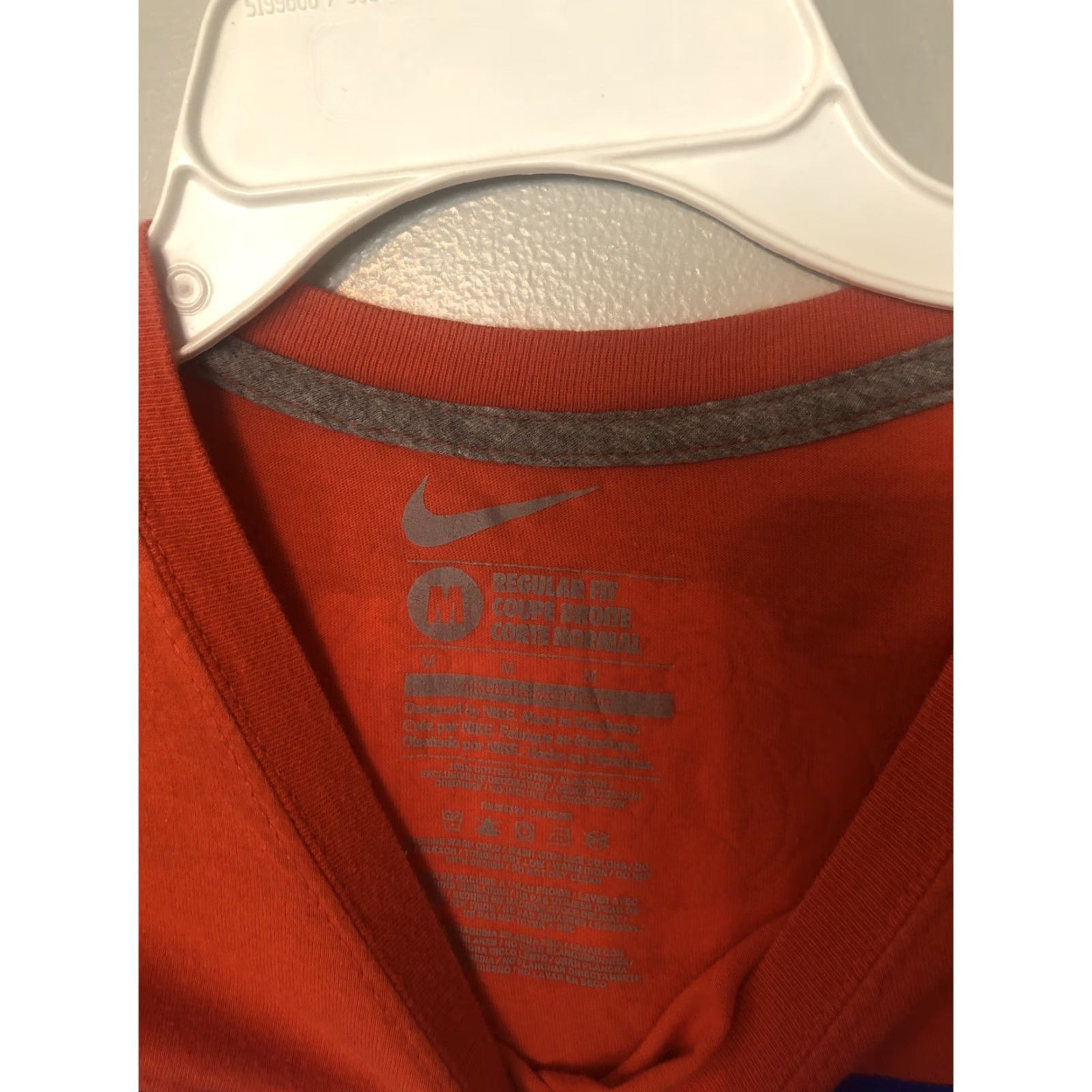 Nike **Nike Men's Medium Orange Florida Gators The Swamp Crew Neck T-Shirt** User: **Nike Men's Medium Orange Florida Gators The Swamp T-Shirt** Size US M / EU 48-50 / 2 - 3 Thumbnail