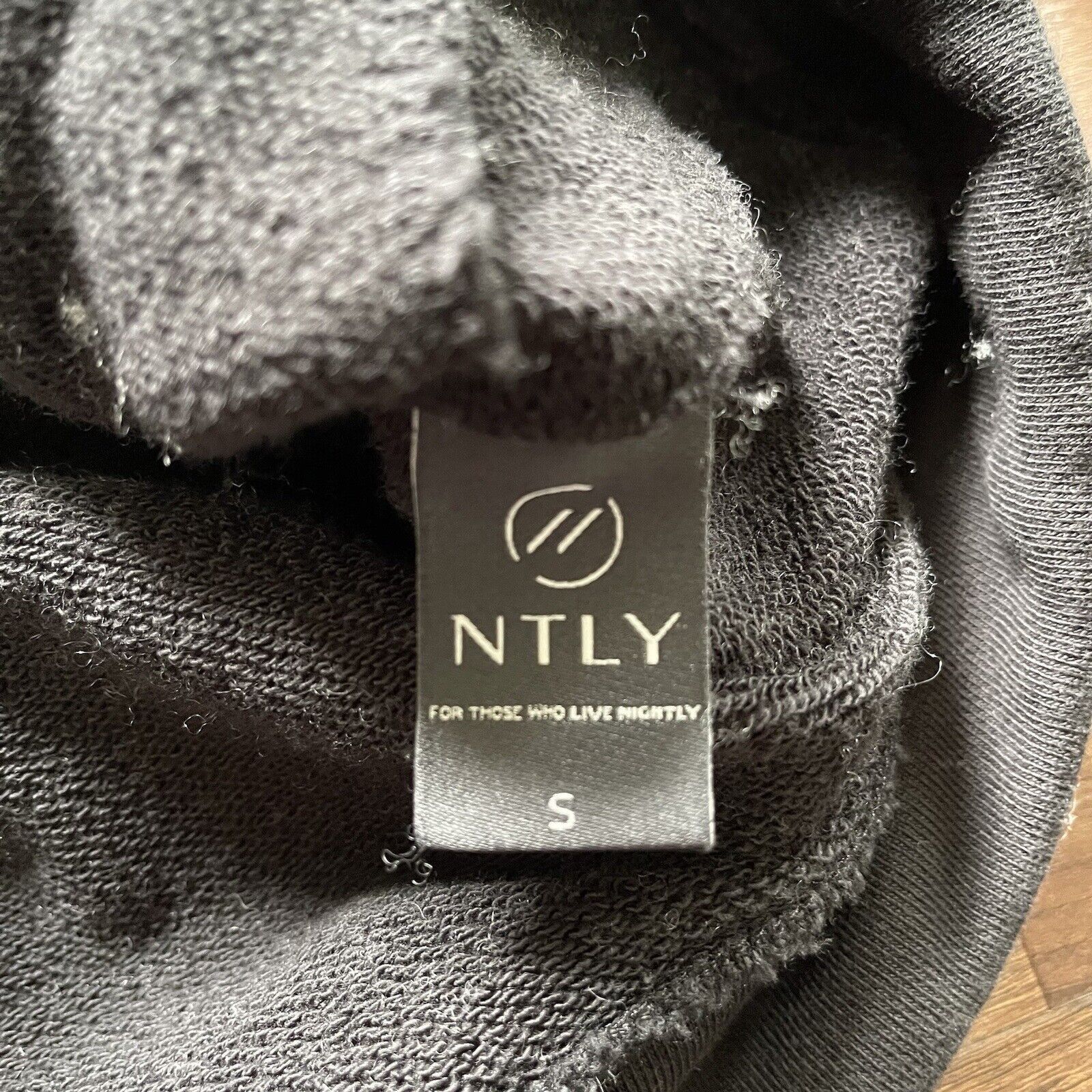 Vintage TLY Lightweight Hoodie S Black Performance Athletic Top Size US S / EU 44-46 / 1 - 7 Thumbnail
