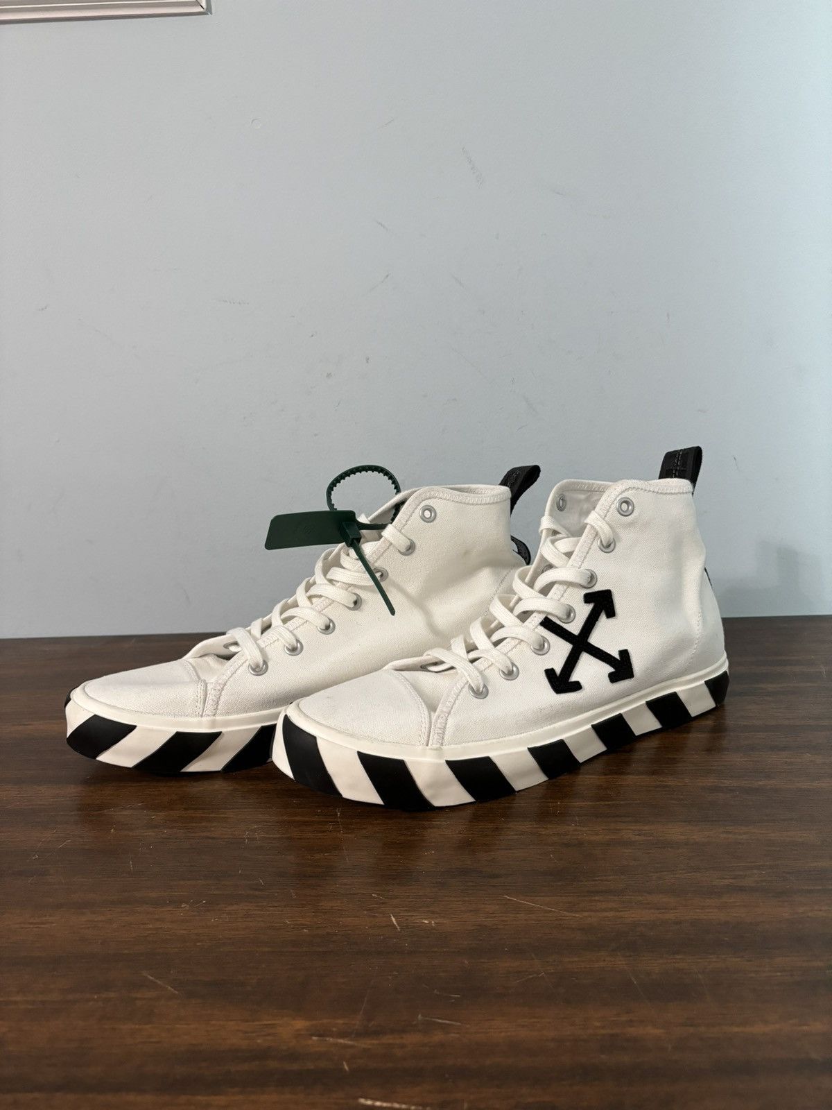 Off white vulc high top best sale