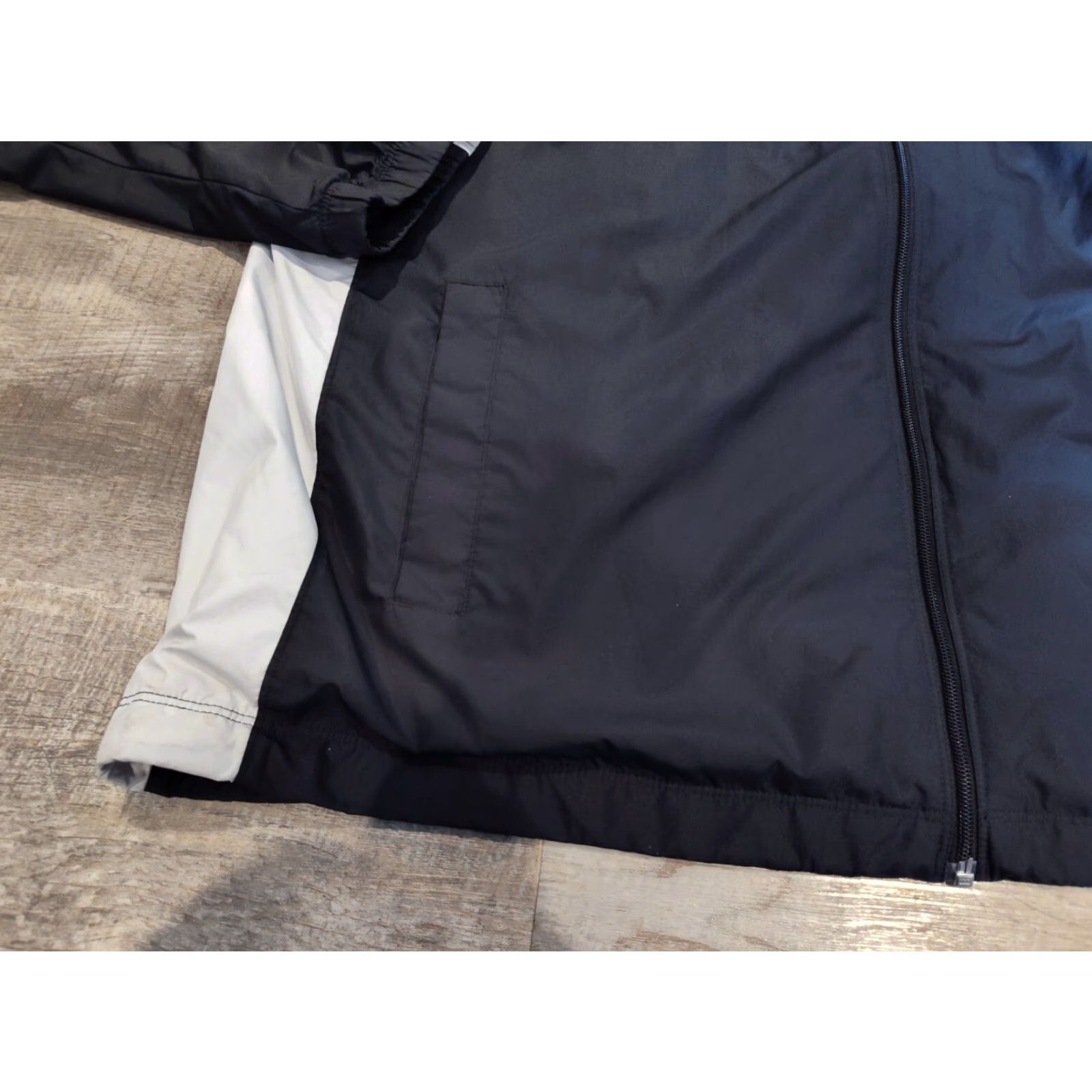 Nike Y2K Nike Swoosh Black Grey Full Zip Jacket Size XXL Athletic Lined Windbreaker Size US XXL / EU 58 / 5 - 2 Thumbnail