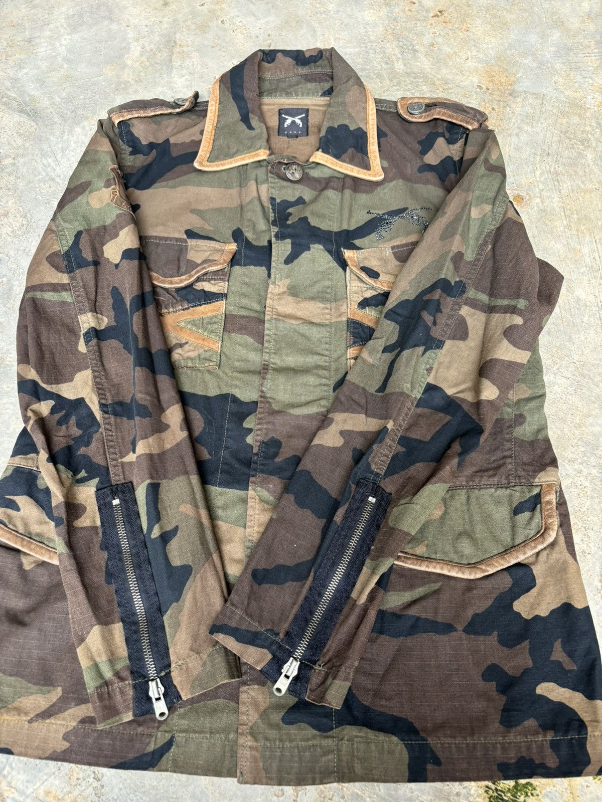 If Six Was Nine × Japanese Brand × Roar Japanesebrand Roar Camo Ifsixwasnine Lgb Style Jacket Size US M / EU 48-50 / 2 - 4 Thumbnail