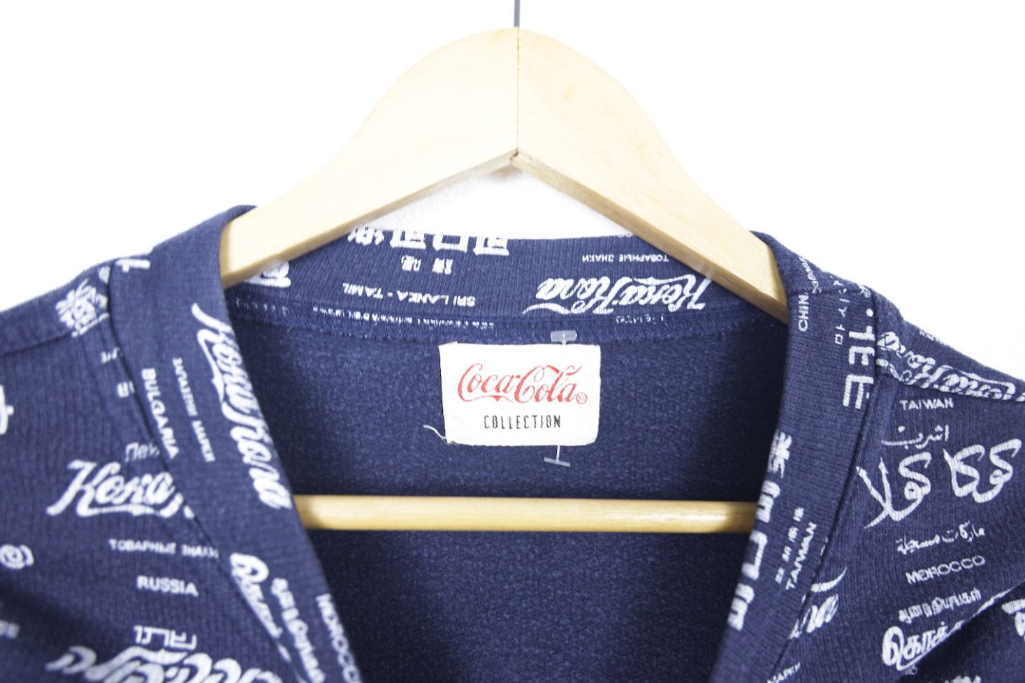 Coca Cola × Vintage Vintage Coca Cola 1996 International Graphic Logo Sweater LS Size US L / EU 52-54 / 3 - 7 Thumbnail
