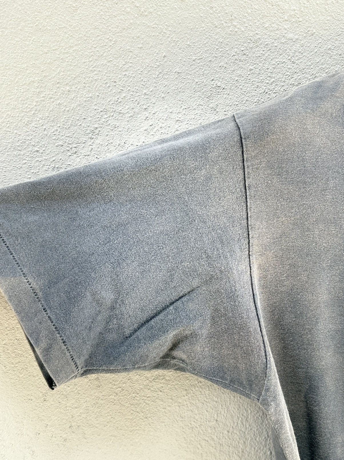 Levi's Vintage Clothing Thrashed Vintage 90s Levis Botton Your Fly Sun Faded Tee Size US M / EU 48-50 / 2 - 6 Thumbnail