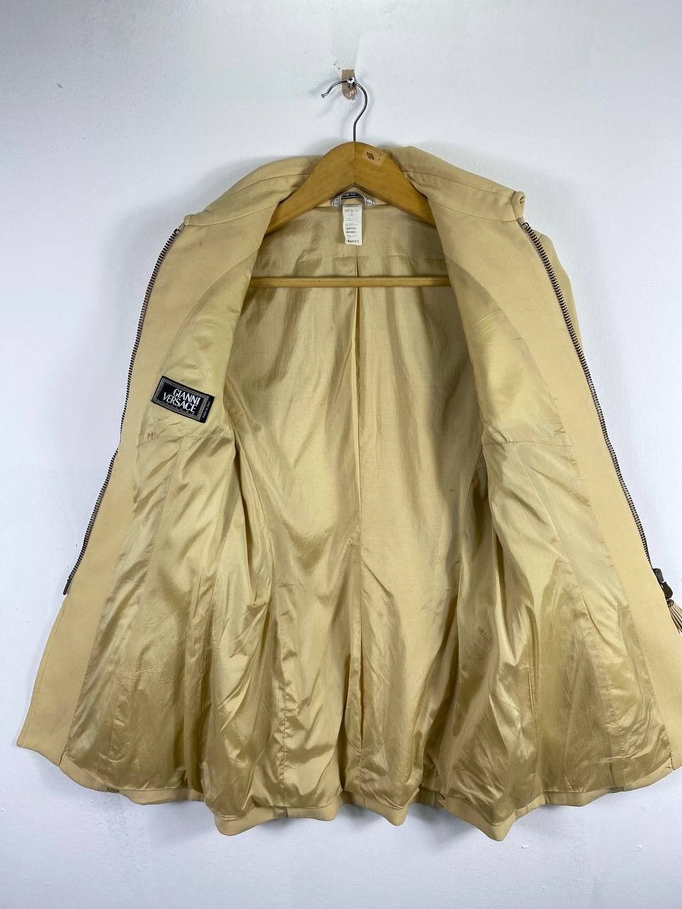 Versace gianni versace made in italy jacket lampo zipper Size US S / EU 44-46 / 1 - 5 Thumbnail