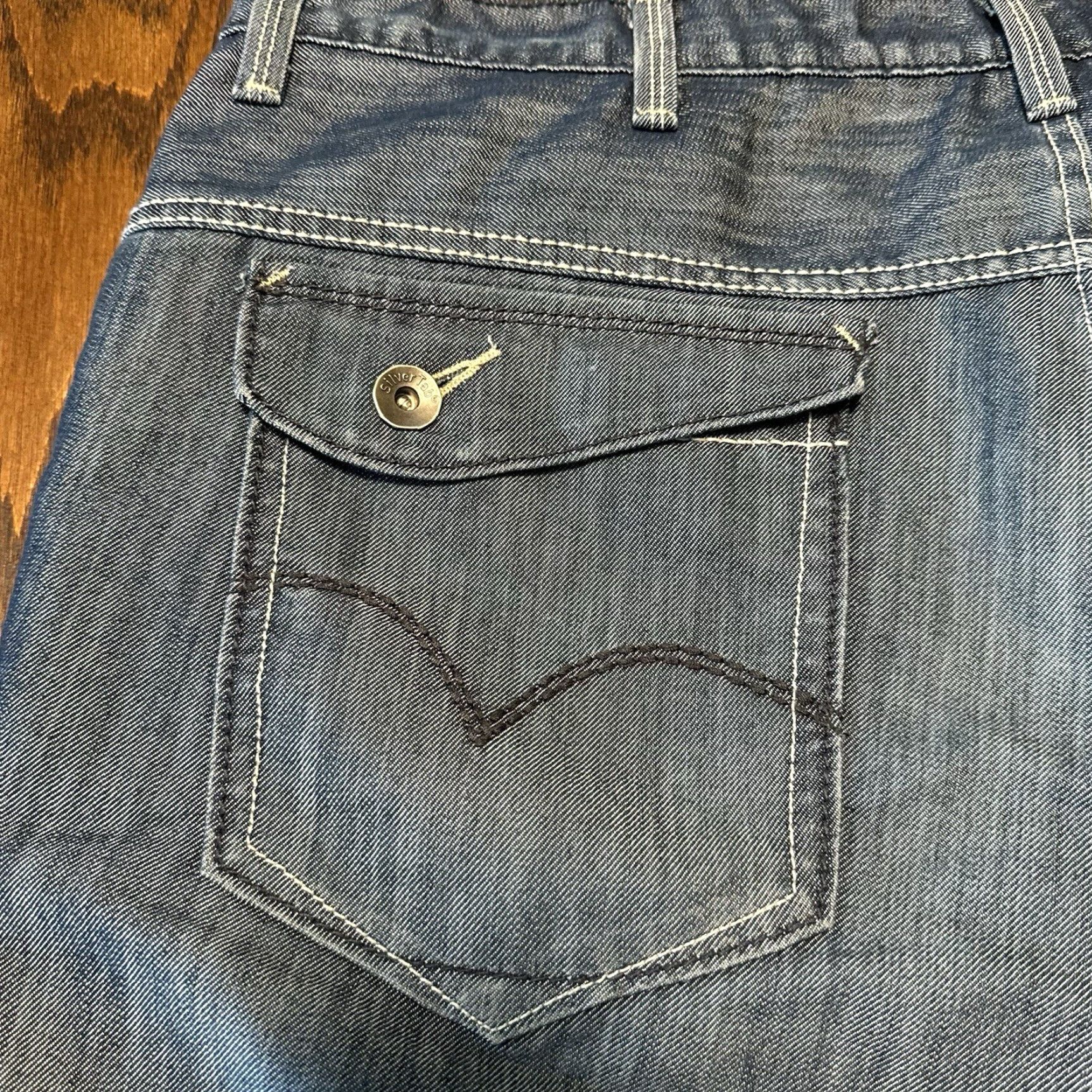 Levi's VINTAGE Levi's Silvertab Jean Shorts Mens 42 Blue Loose Baggy 90s Skater Grunge Denim Shorts Men Size US 42 / EU 58 - 5 Thumbnail