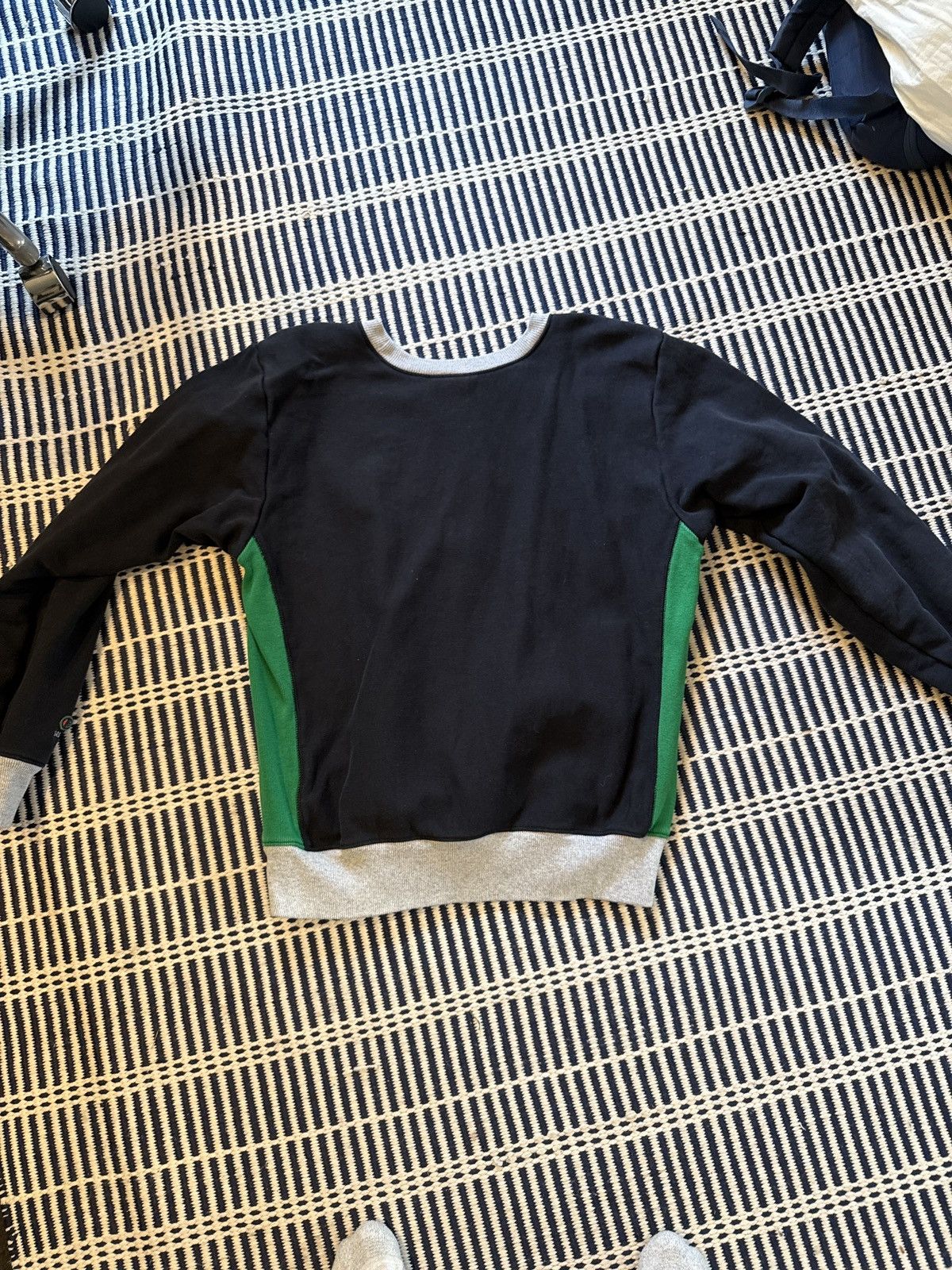 Champion Champion Tears Crewneck Size US L / EU 52-54 / 3 - 3 Thumbnail
