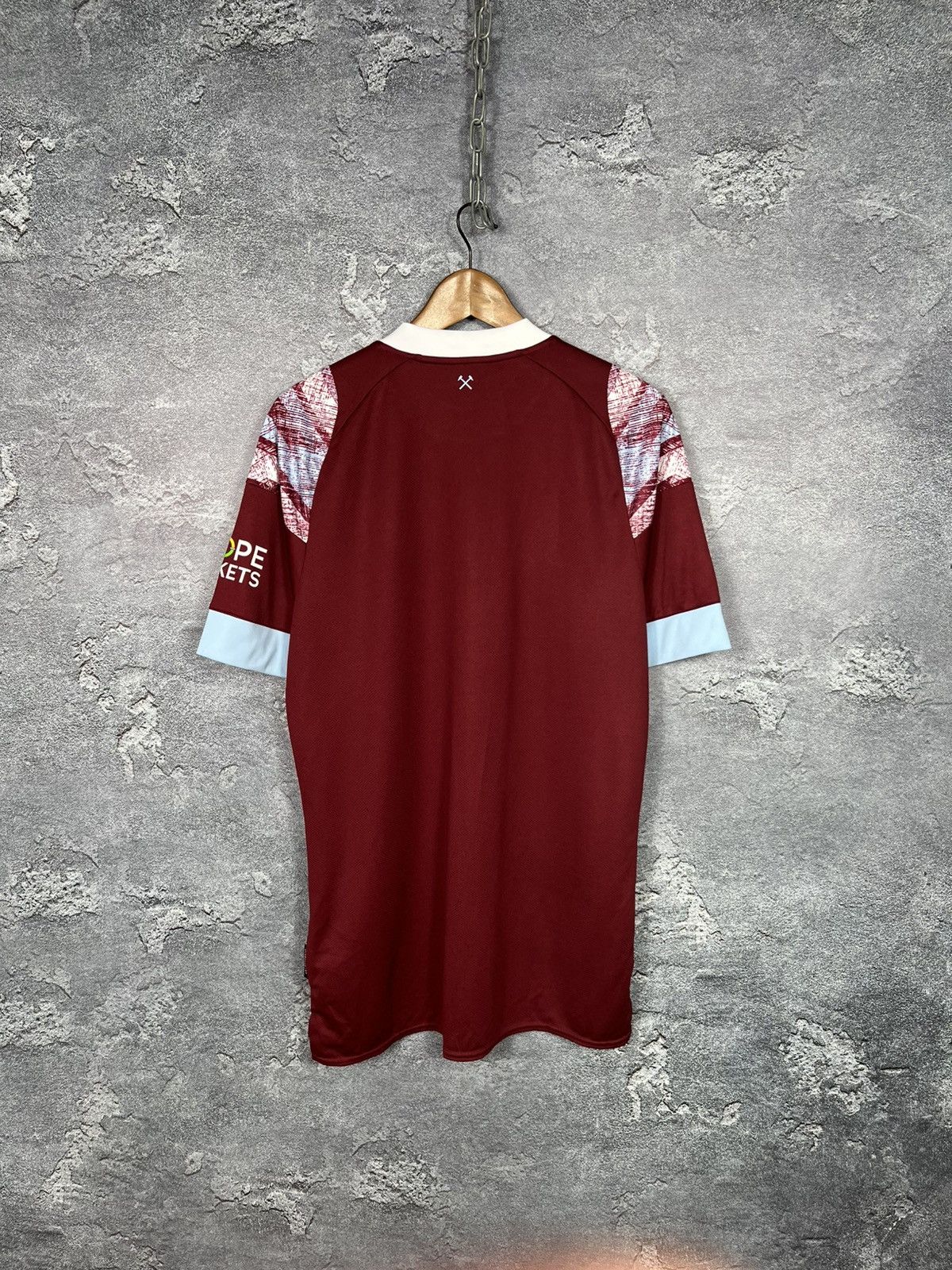 Umbro Umbro West Ham United 2022/23 Hone Jersey T-shirt Size Xl Size US XL / EU 56 / 4 - 10 Thumbnail