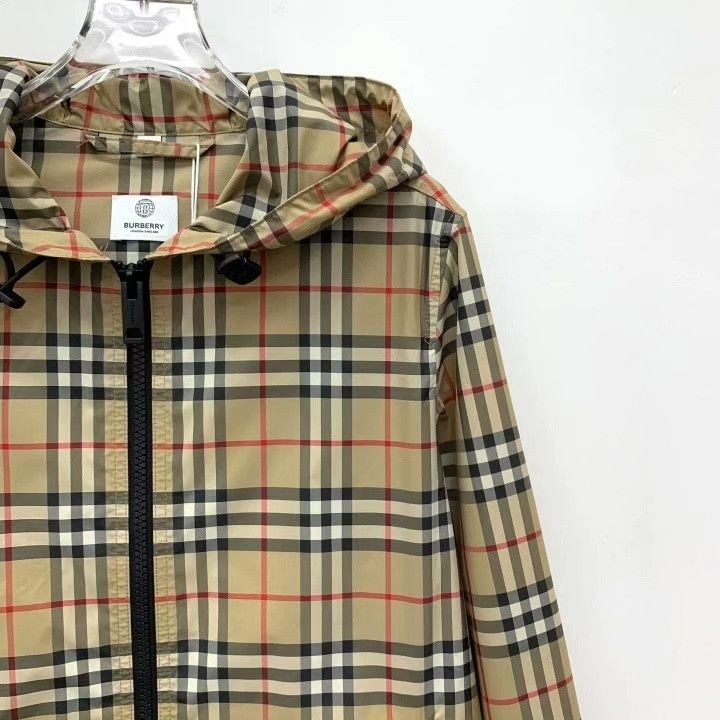 Burberry Burberry Brown Plaid Hooded Zip Jacket Size US S / EU 44-46 / 1 - 3 Thumbnail