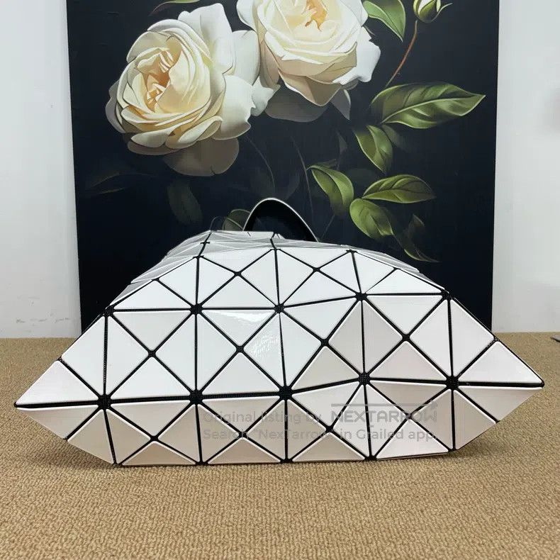Issey Miyake Issey Miyake White Tote Bag Size ONE SIZE - 5 Thumbnail