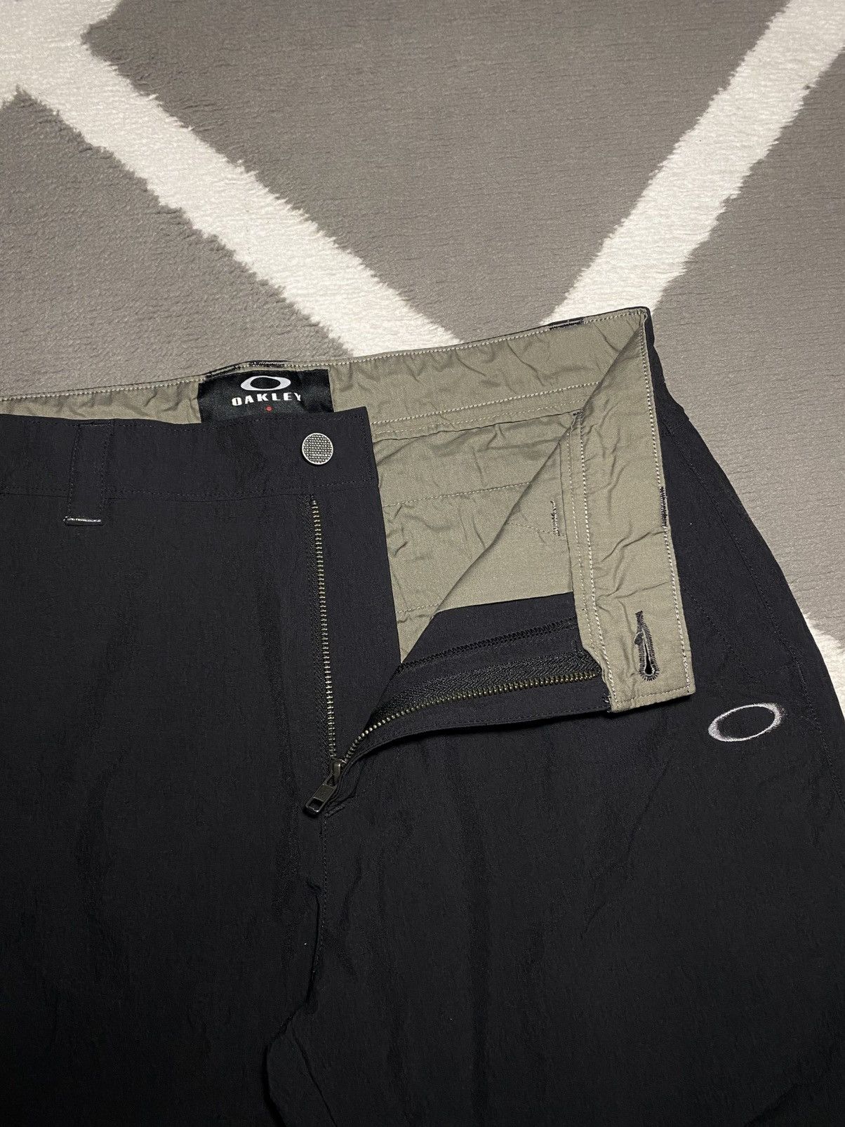 Oakley × Vintage Oakley Nylon Straight Fit Classic Logo Pants Trousers Black Size US 34 / EU 50 - 8 Thumbnail