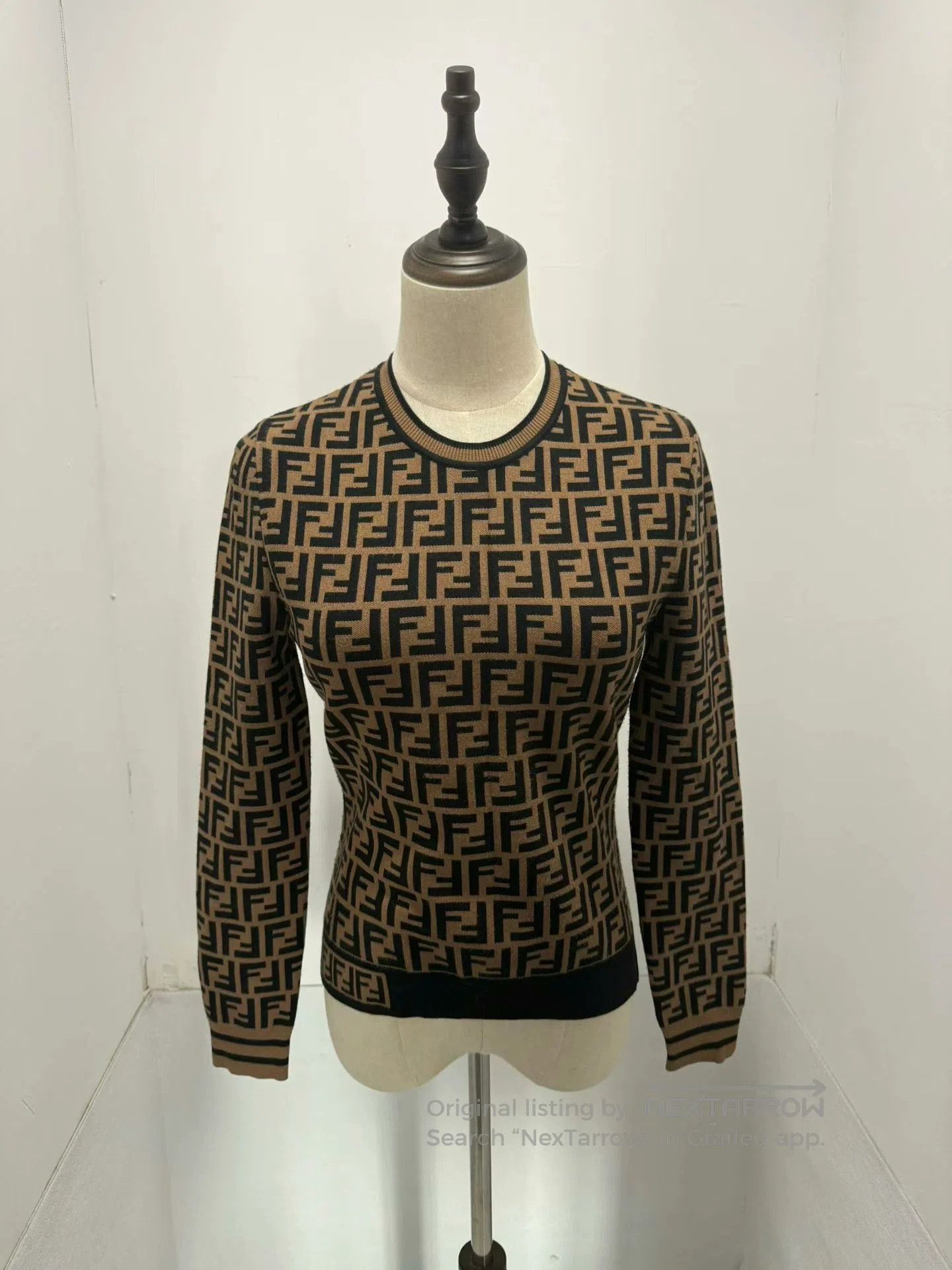 Fendi Fendi FF Logo Print Long Sleeve Knit Top. Size L / US 10 / IT 46 - 1 Thumbnail