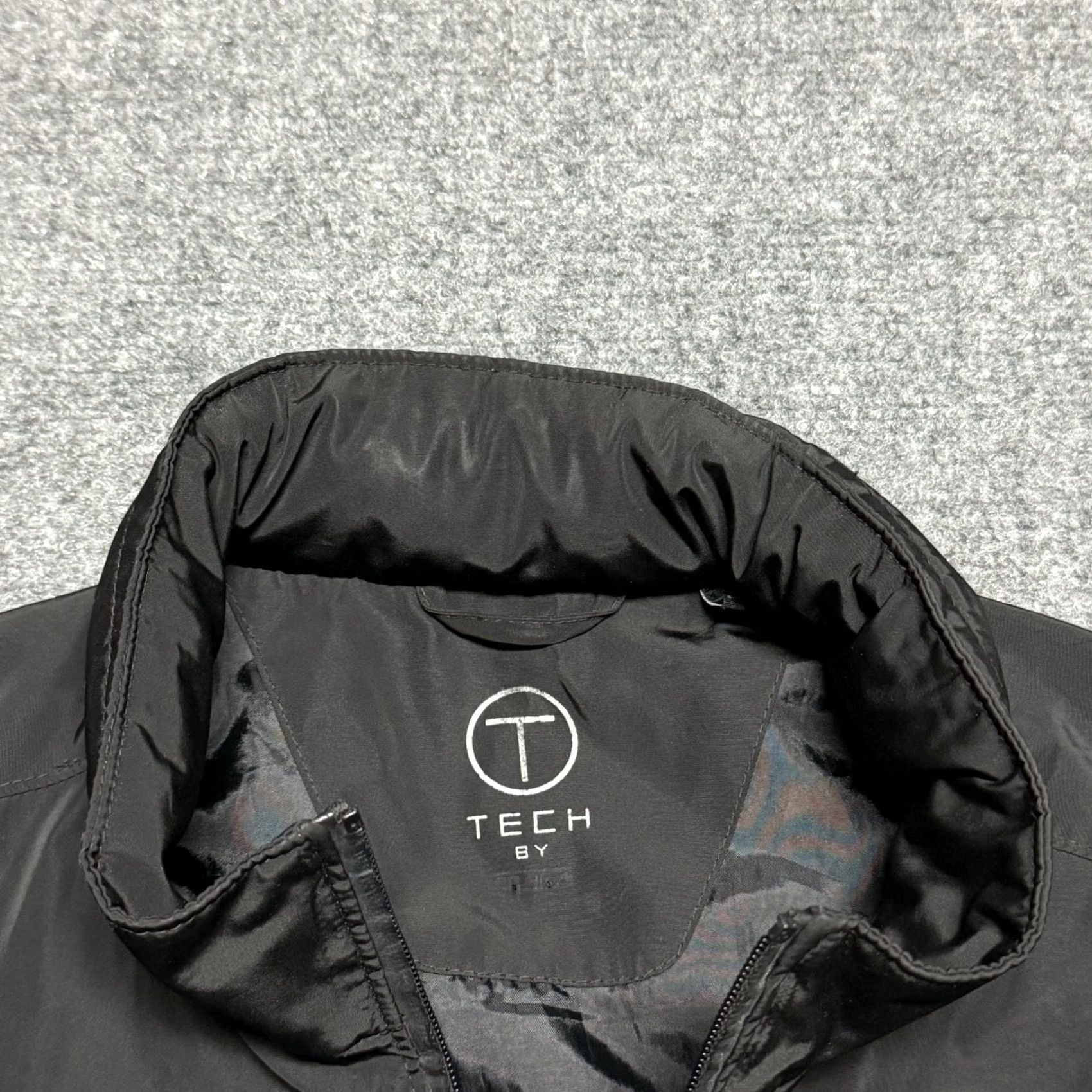 Tumi VINTAGE Tumi Jacket Mens Large Black T Tech Packable Hooded Softshell Windbreaker Travel Size US L / EU 52-54 / 3 - 3 Thumbnail