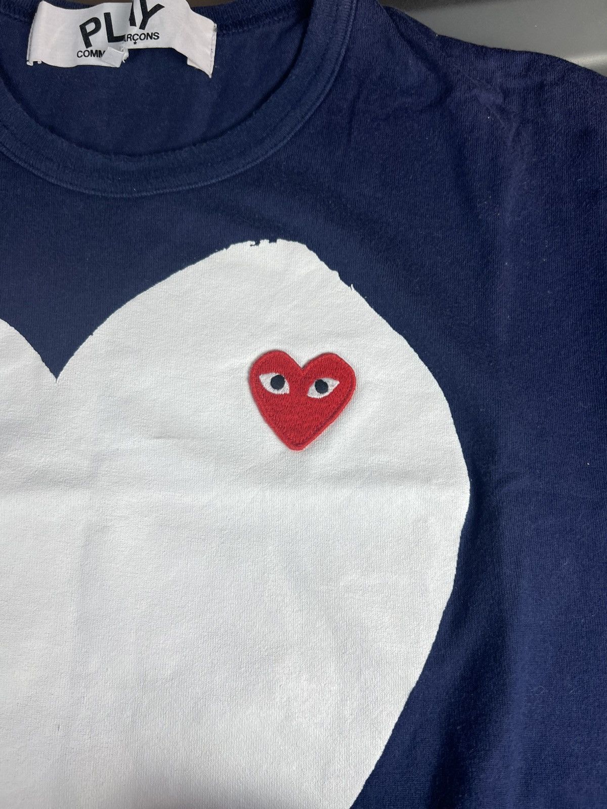 Comme des Garcons Comme des Garçons PLAY Navy T-Shirt with Large Heart Logo L Size US L / EU 52-54 / 3 - 3 Thumbnail