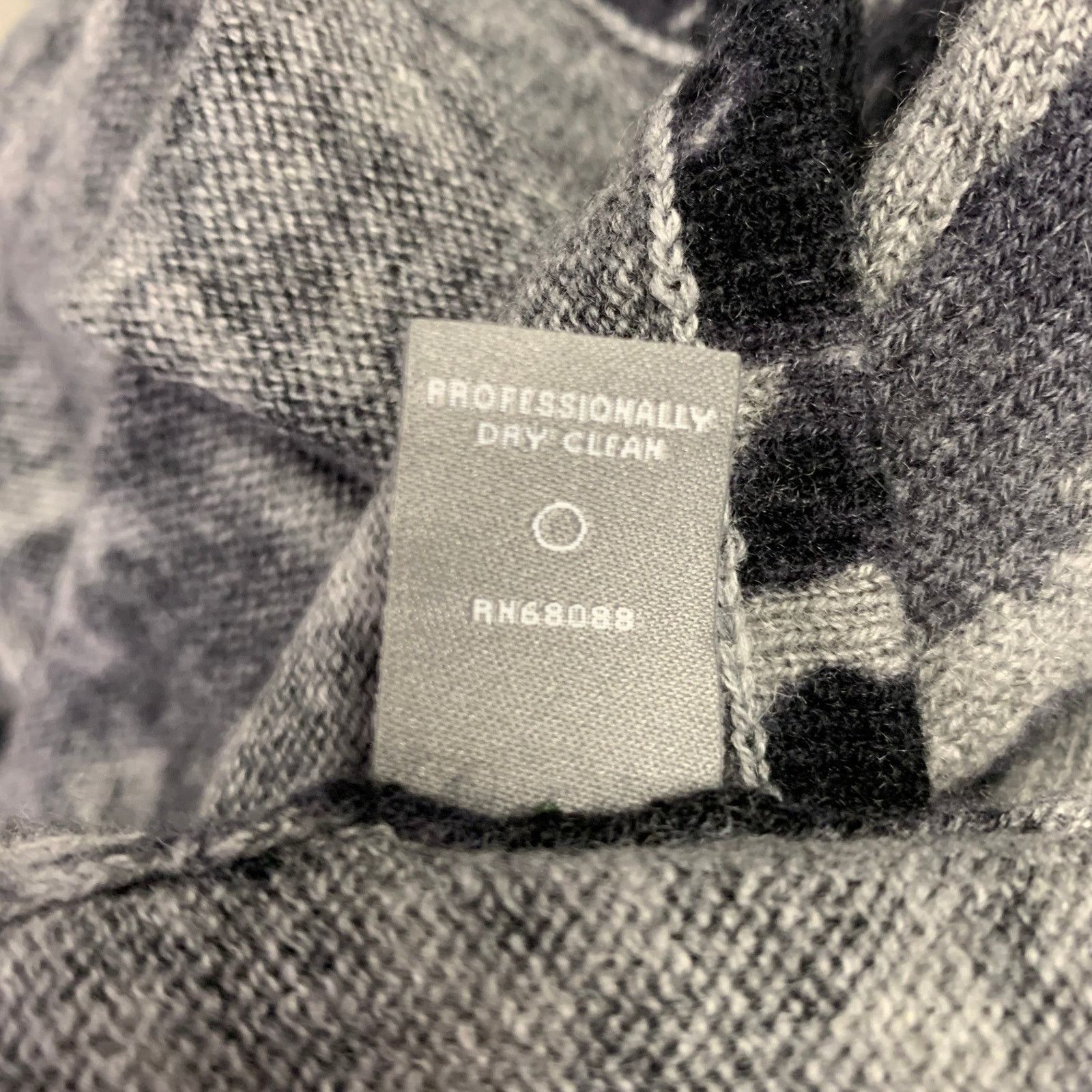 Neiman Marcus NEIMAN MARCU Grey Charcoal Cashmere Paisley Tank Casual Top Size L / US 10 / IT 46 - 6 Thumbnail