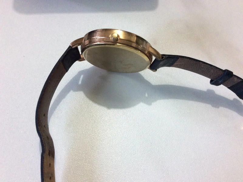 Designer olivia gold dial black leather strap Size ONE SIZE - 8 Thumbnail