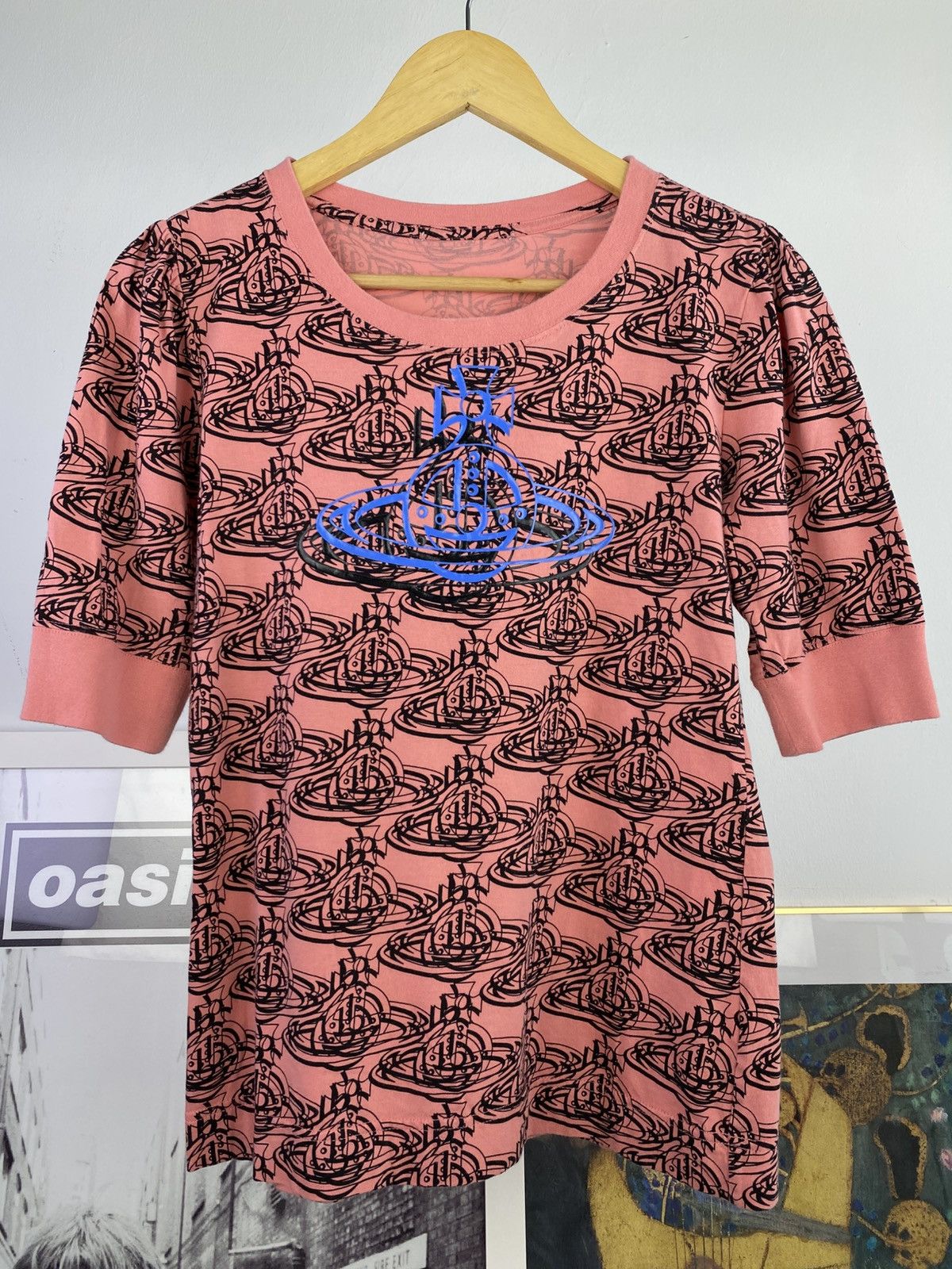Vivienne Westwood Vivienne Westwood Iconic Orb Monogram Fullprint Tshirt Size XS / US 0-2 / IT 36-38 - 1 Thumbnail