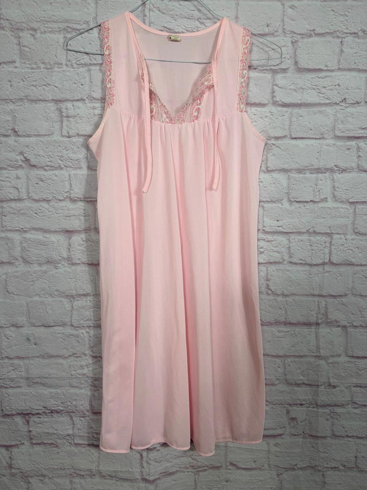 Other Vintage Radcliffe Pink Lace Trim Medium Nightgown Size ONE SIZE - 1 Thumbnail
