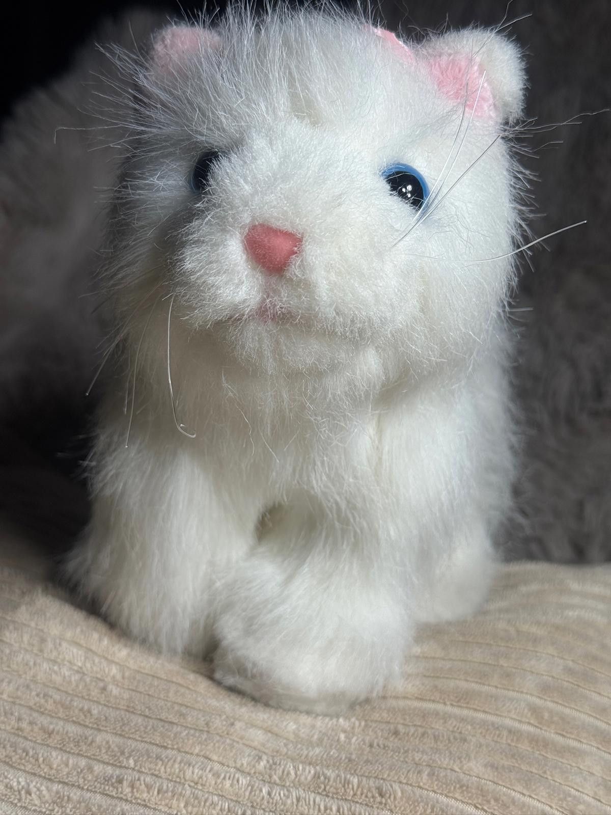 Gant Ganz White Plush Stuffed Cat with Blue Eyes Size ONE SIZE - 4 Thumbnail