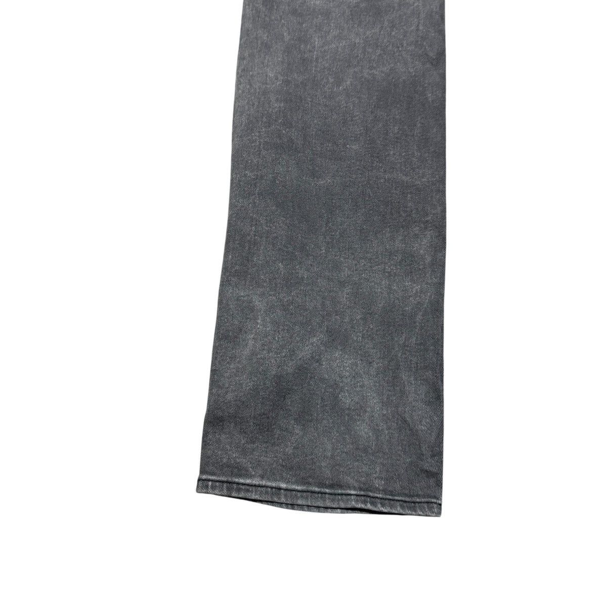 GU × Undercover Gu x Undercover Kosmic Noise Distressed Jeans Size US 31 - 15 Thumbnail