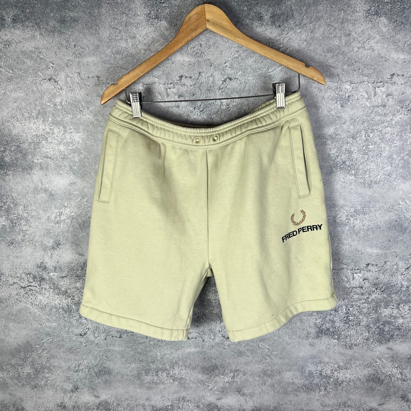 Fred Perry Fred Perry Shorts Men's Size XL Beige ` Size US 38 / EU 54 - 1 Thumbnail