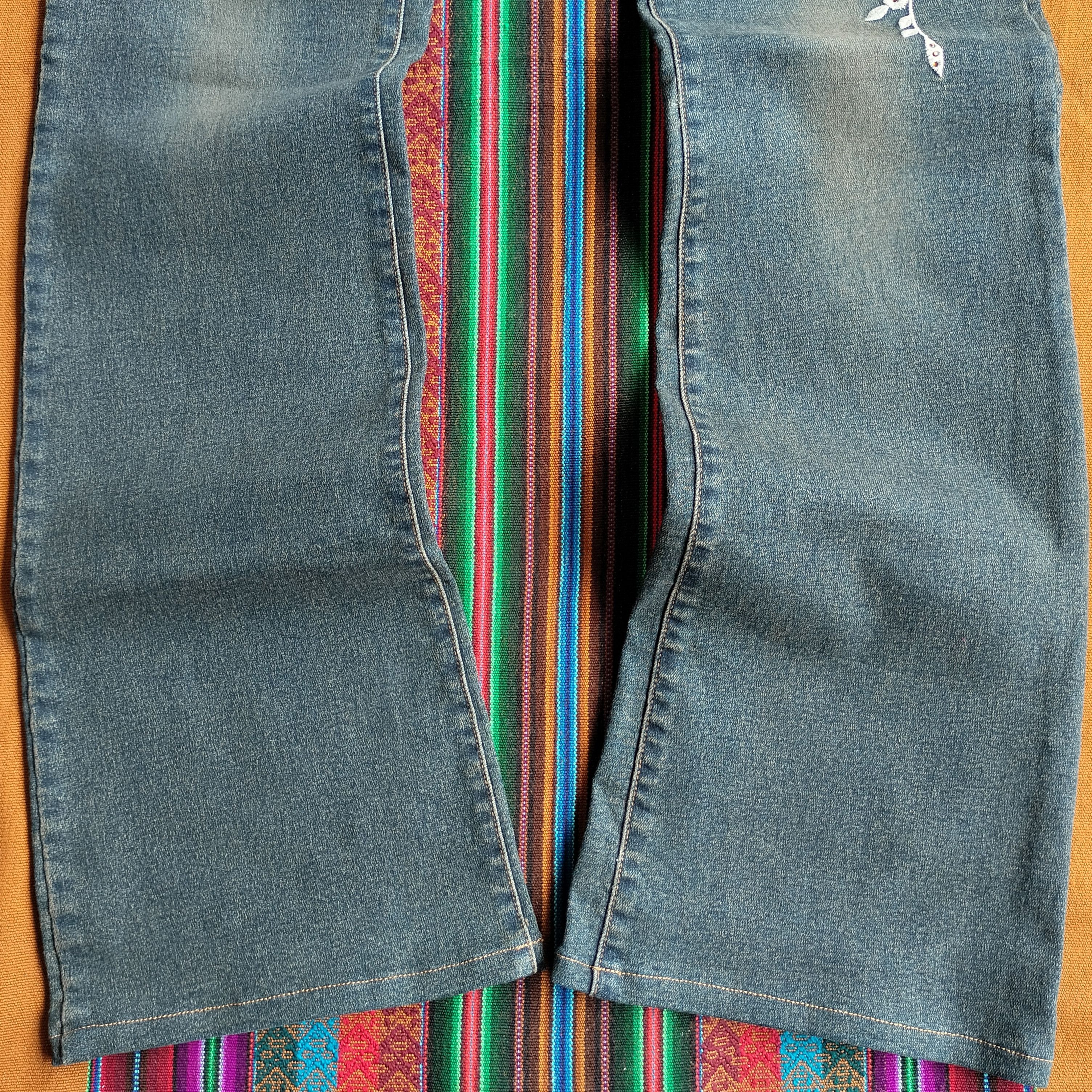 Tornado Mart Sky scraper flower Embroidery 3d mud max flare jeans Size US 30 / EU 46 - 3 Thumbnail