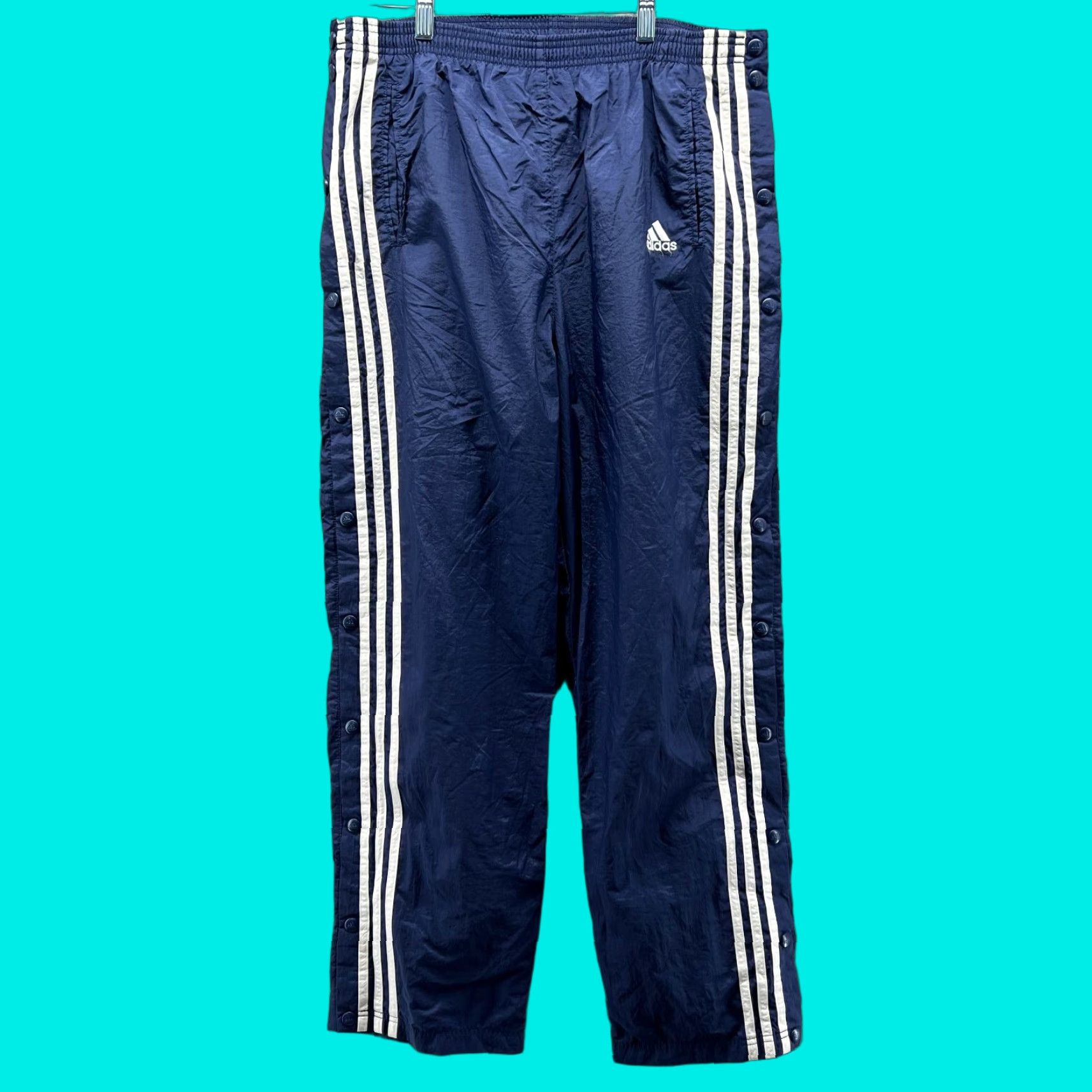 Adidas VINTAGE Adidas Pants Men Large Blue Navy Windbreaker Lined Trefoil Windbreaker Pants Man Large Blue Navy 90s? 2000s? Size US 33 - 1 Thumbnail