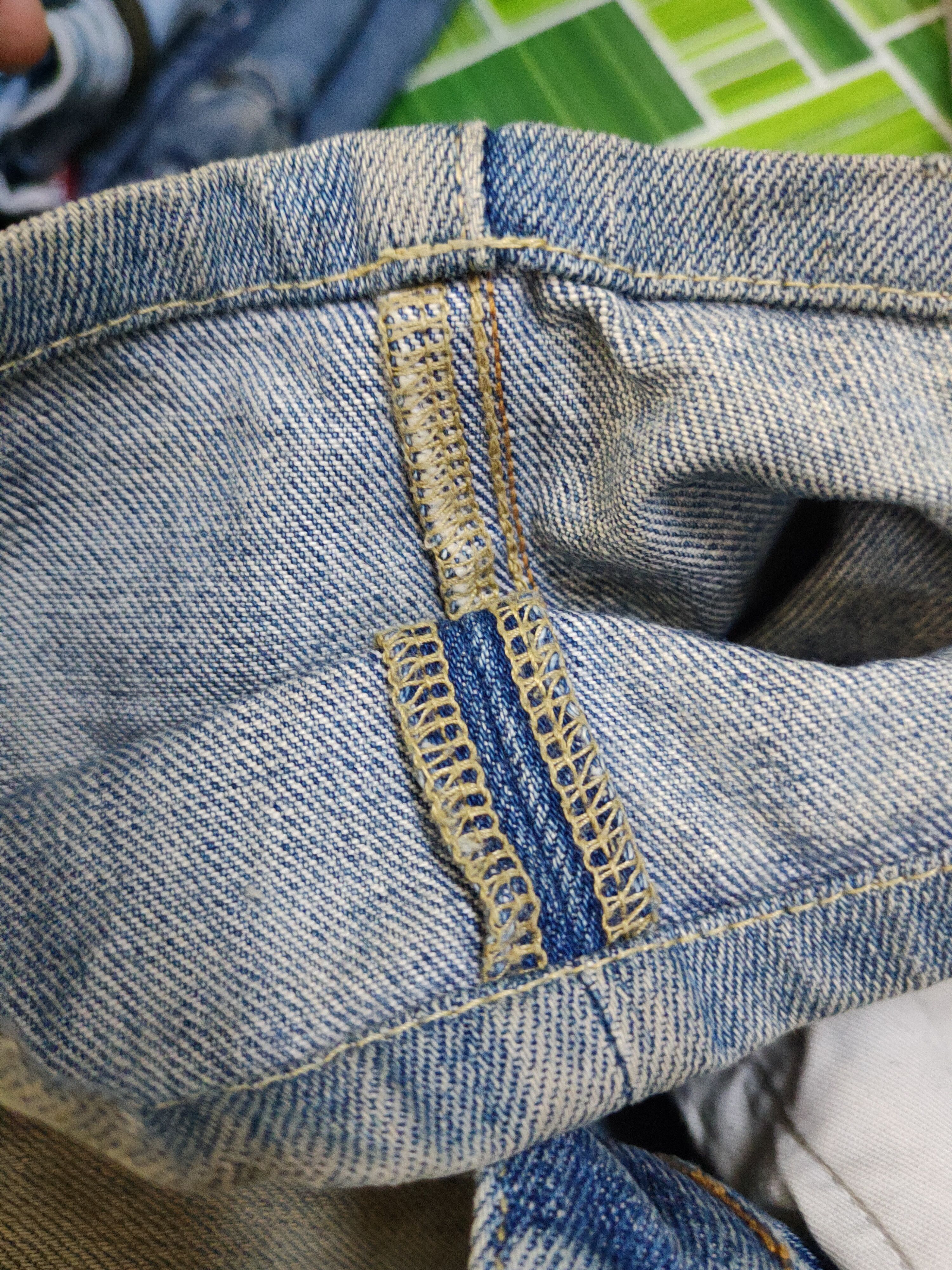 Japanese Brand Uniqlo Blue Faded Distressed Ripped denim Jeans #W2065 Size US 34 / EU 50 - 12 Thumbnail