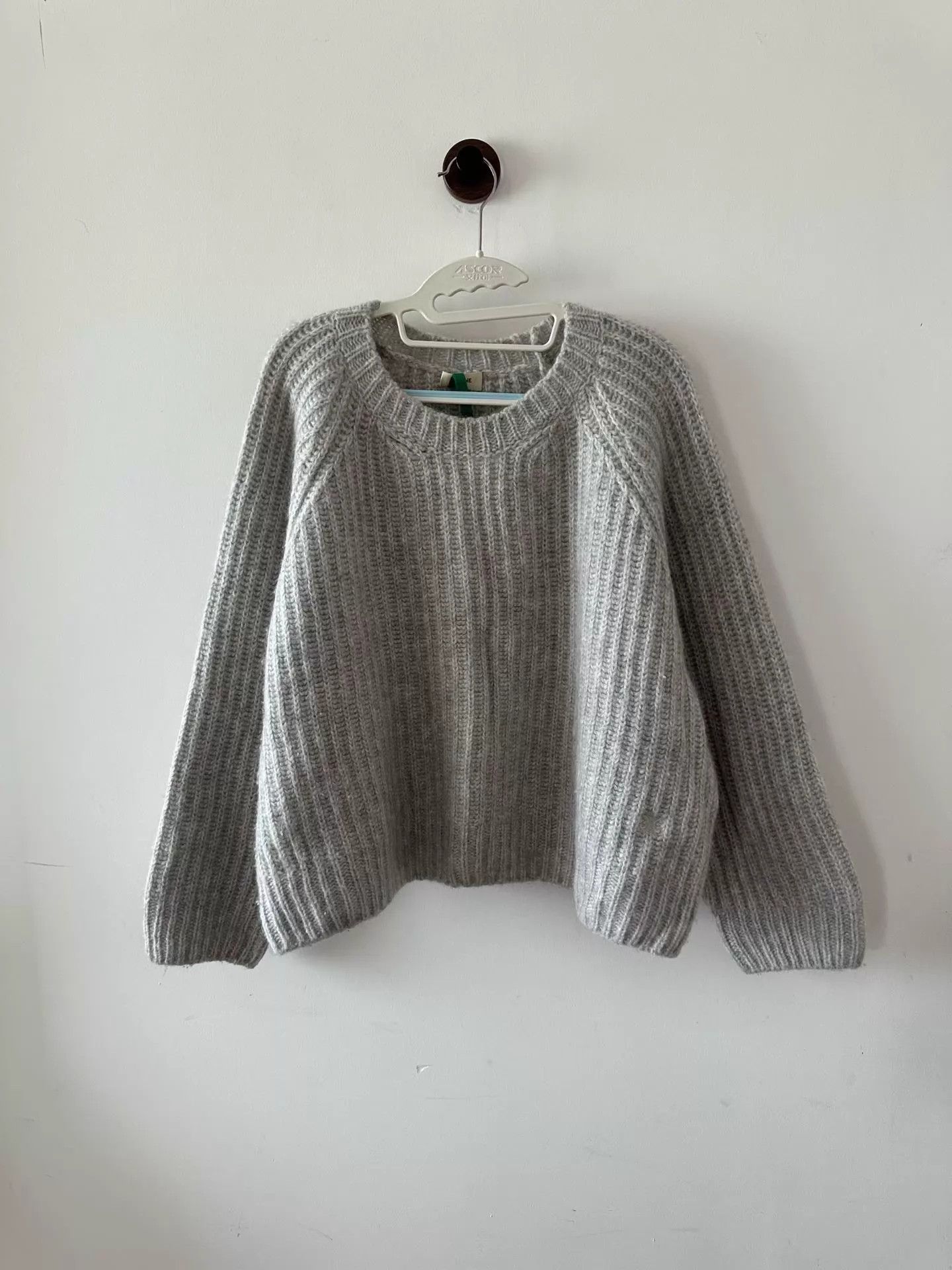 Celine CELINE Triomphe cashmere sweater L 95 new Size L / US 10 / IT 46 - 1 Thumbnail