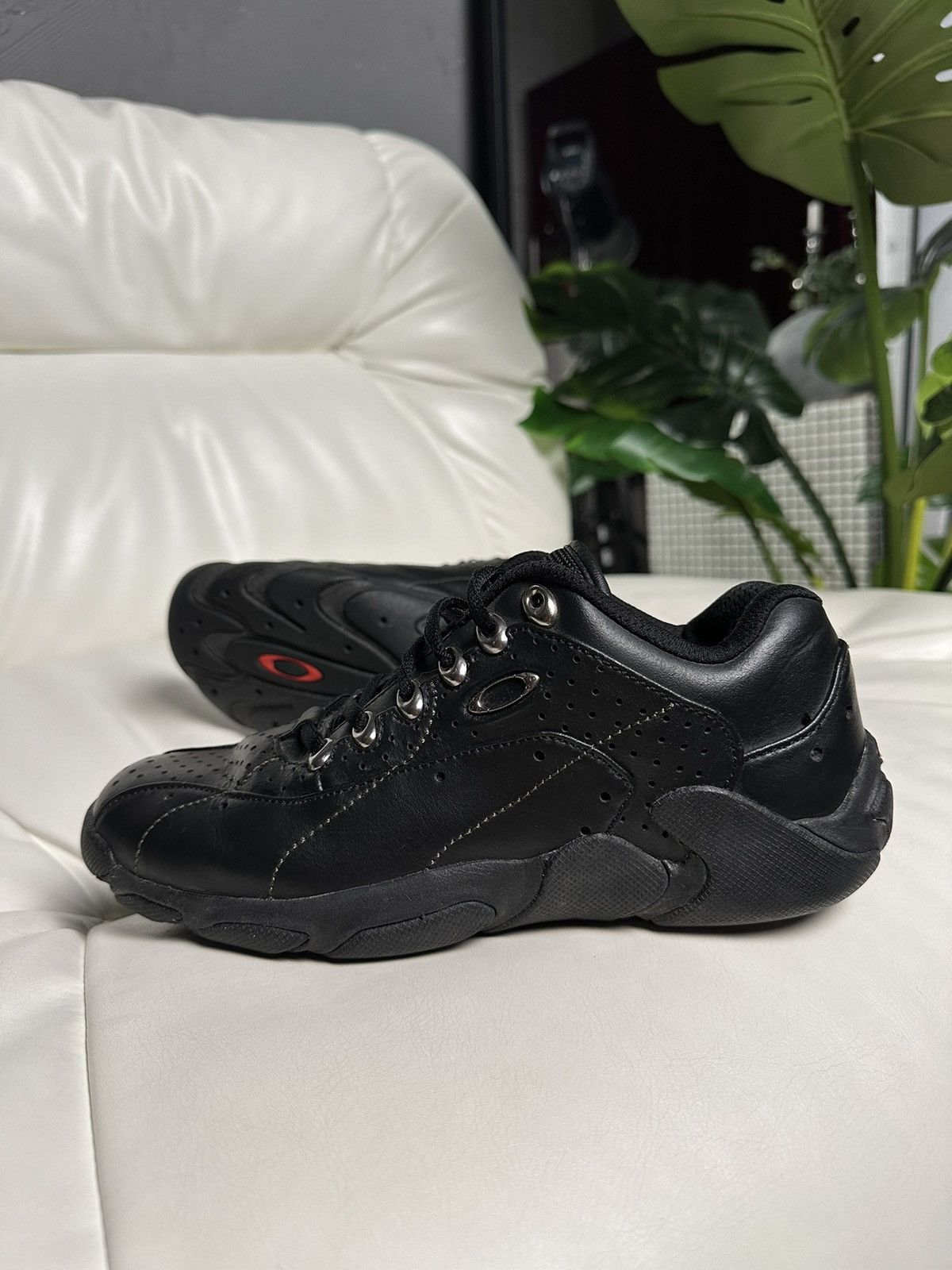 Vintage Oakley Leather Outdoor Shoes