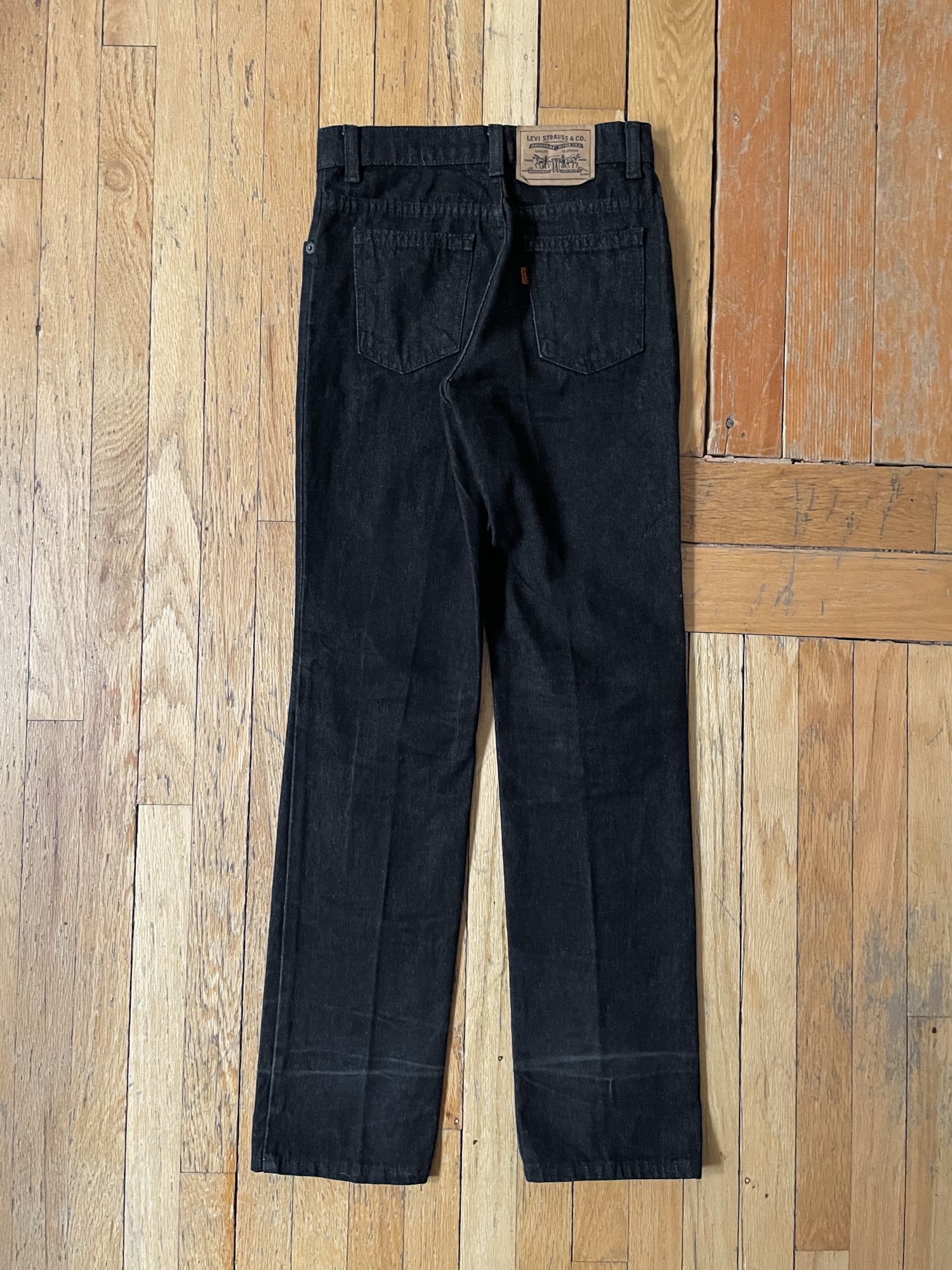 Levi's × Vintage 90s Levi's Orange Tab Faded Pleated Black Denim Jeans Size 25" / US 0 / IT 36 - 2 Thumbnail
