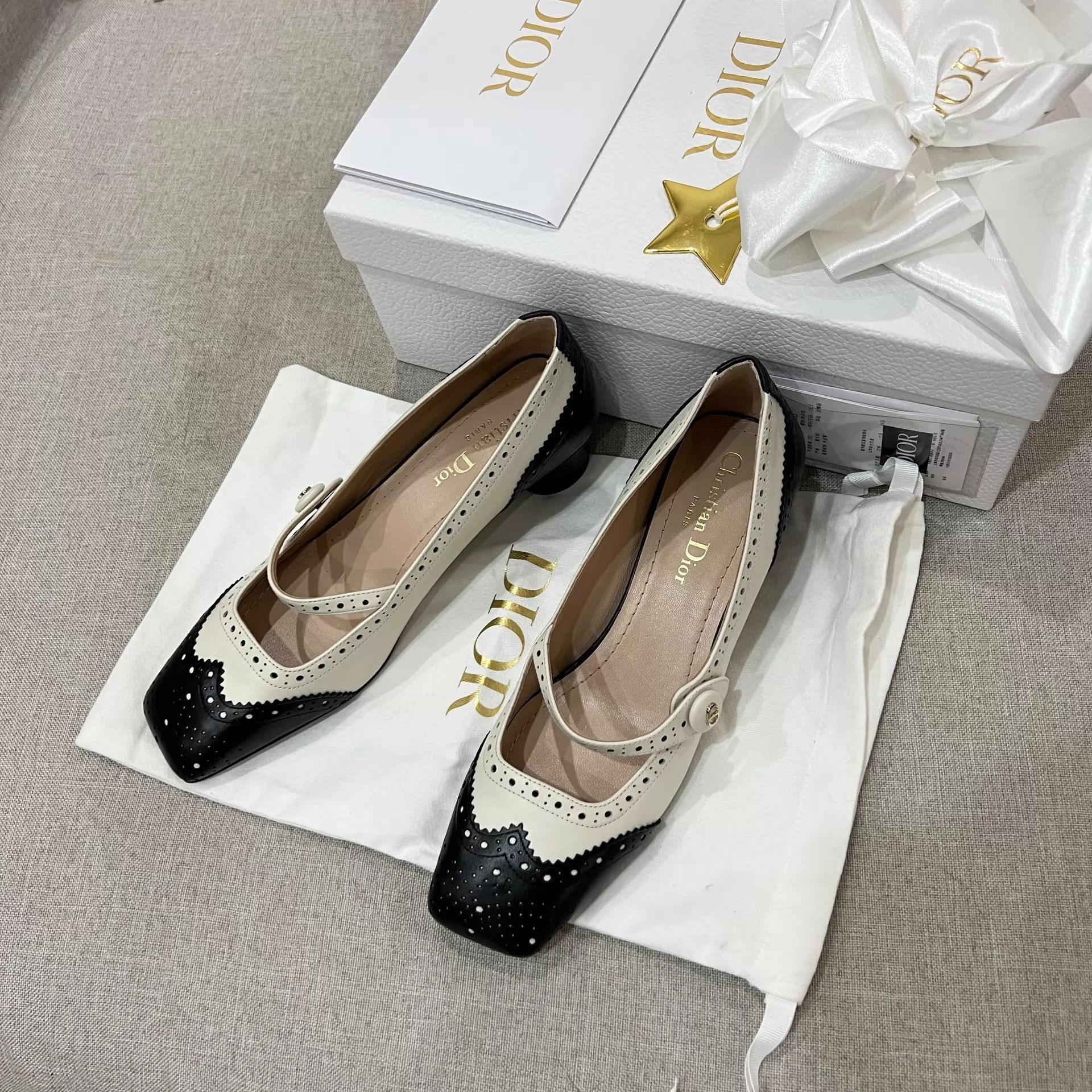 Dior Dior Panda Colorblock CD Logo Mary Jane 36.5 Size US 6 / IT 36 - 2 Thumbnail