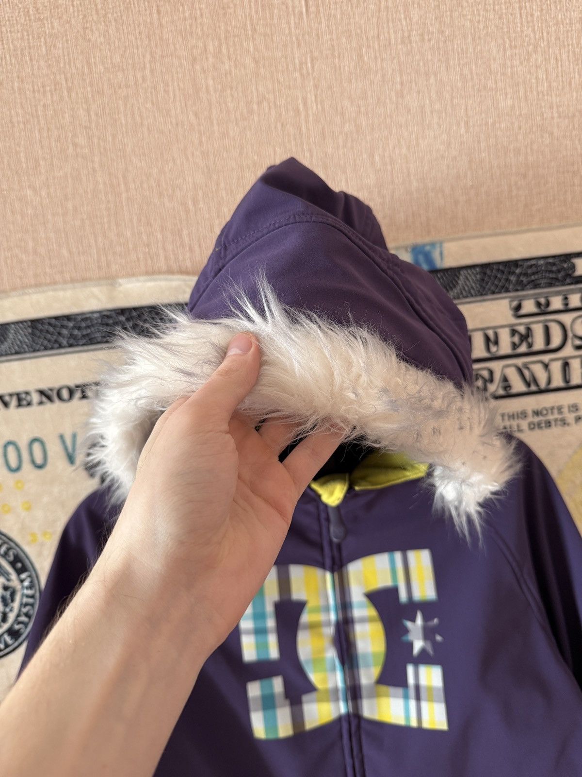 Other Vintage DC Shoes Jacket Faux Fur Hood Big Logo Ski Womens Size M / US 6-8 / IT 42-44 - 6 Thumbnail