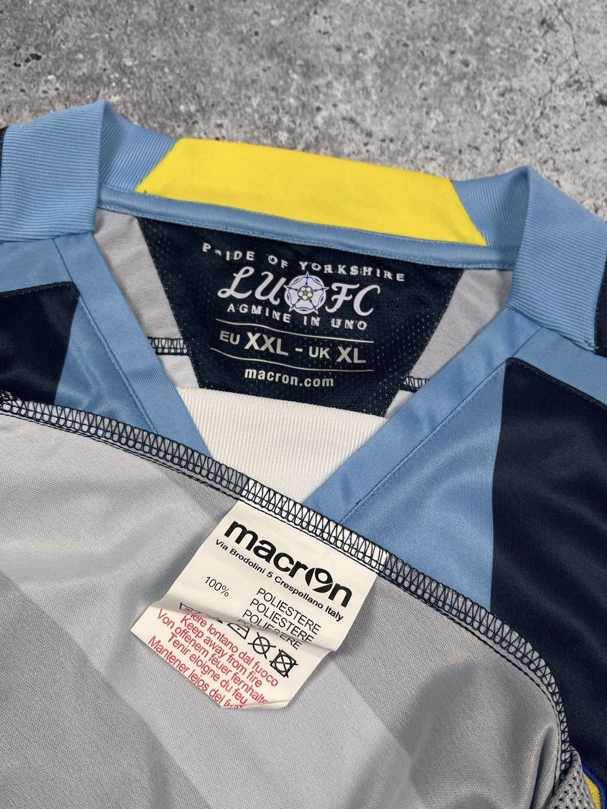 Macron × Vintage 2008 2009 | Leeds United Macron Vintage Away Soccer Jersey Size US XXL / EU 58 / 5 - 6 Thumbnail