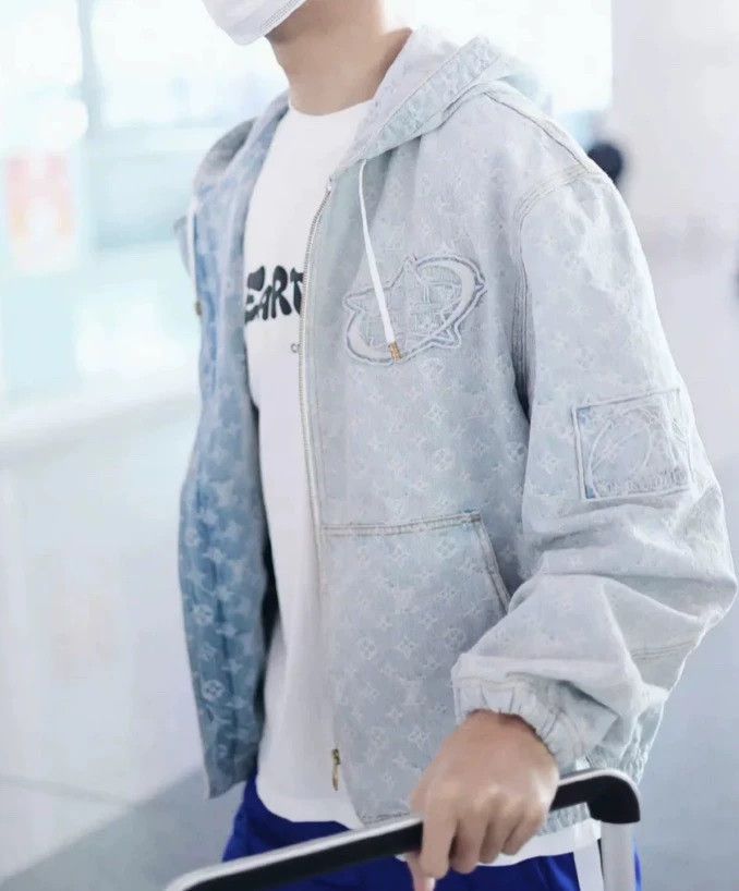 Louis Vuitton Louis Vuitton Blue print full print denim jacket Size US XL / EU 56 / 4 - 4 Thumbnail