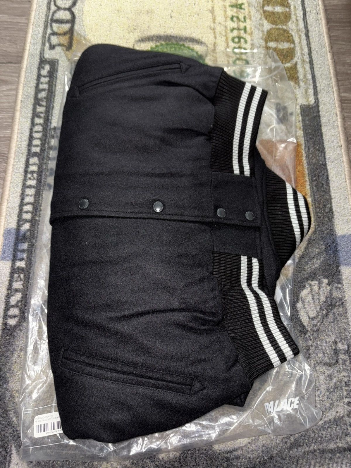 Palace × Ugg Palace x UGG Looney Tunes Palath Varsity Jacket Size US M / EU 48-50 / 2 - 7 Thumbnail