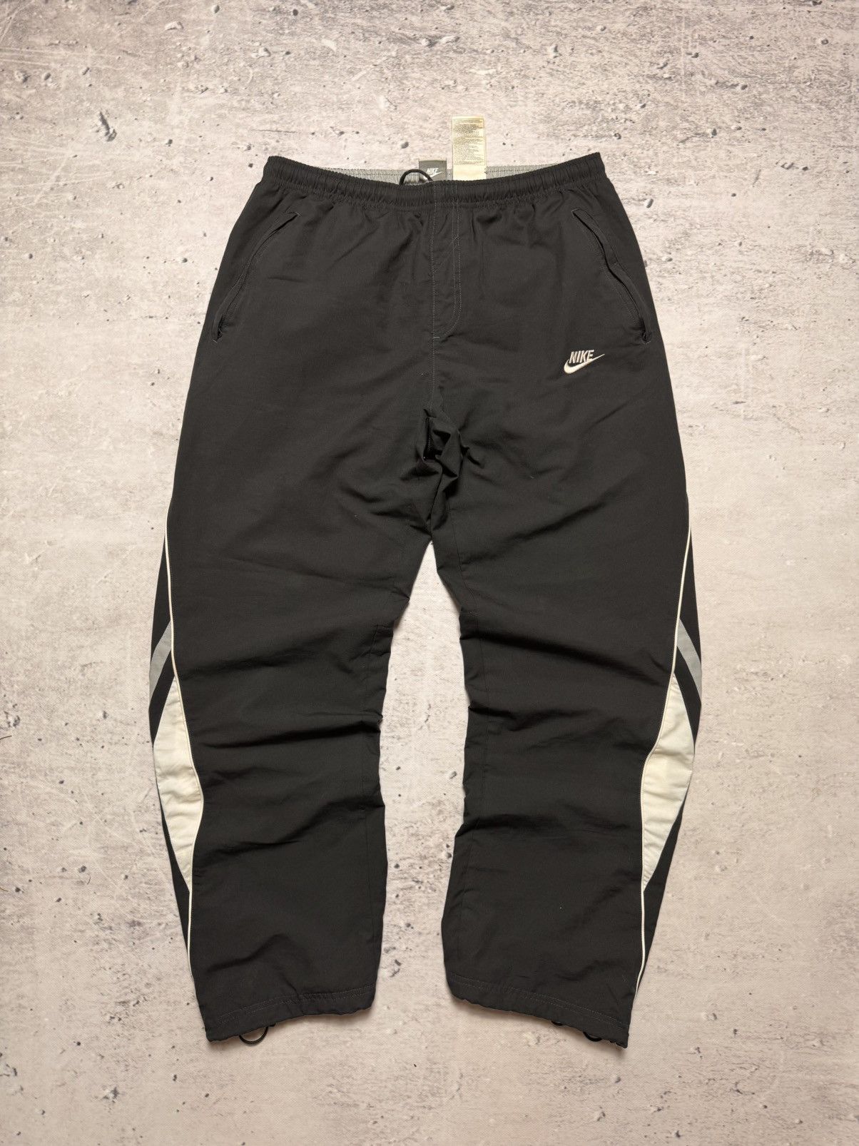 Nike × Vintage NIKE VINTAGE BASIC LOGO OVERSIZE BAGGY PANTS Size US 34 / EU 50 - 1 Thumbnail