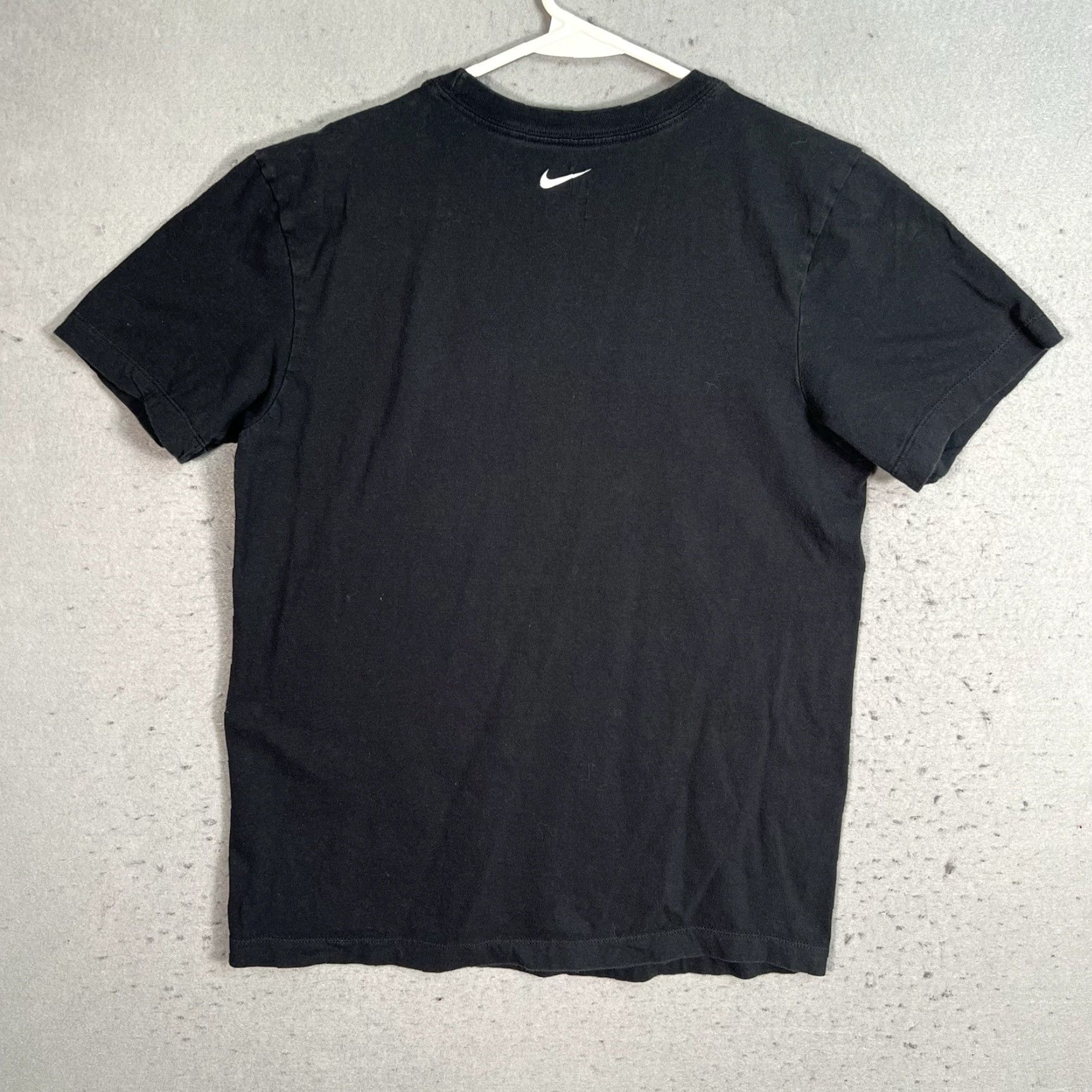 Nike Nike Graphic T Shirt Adult Small Black Mens Size US S / EU 44-46 / 1 - 7 Thumbnail
