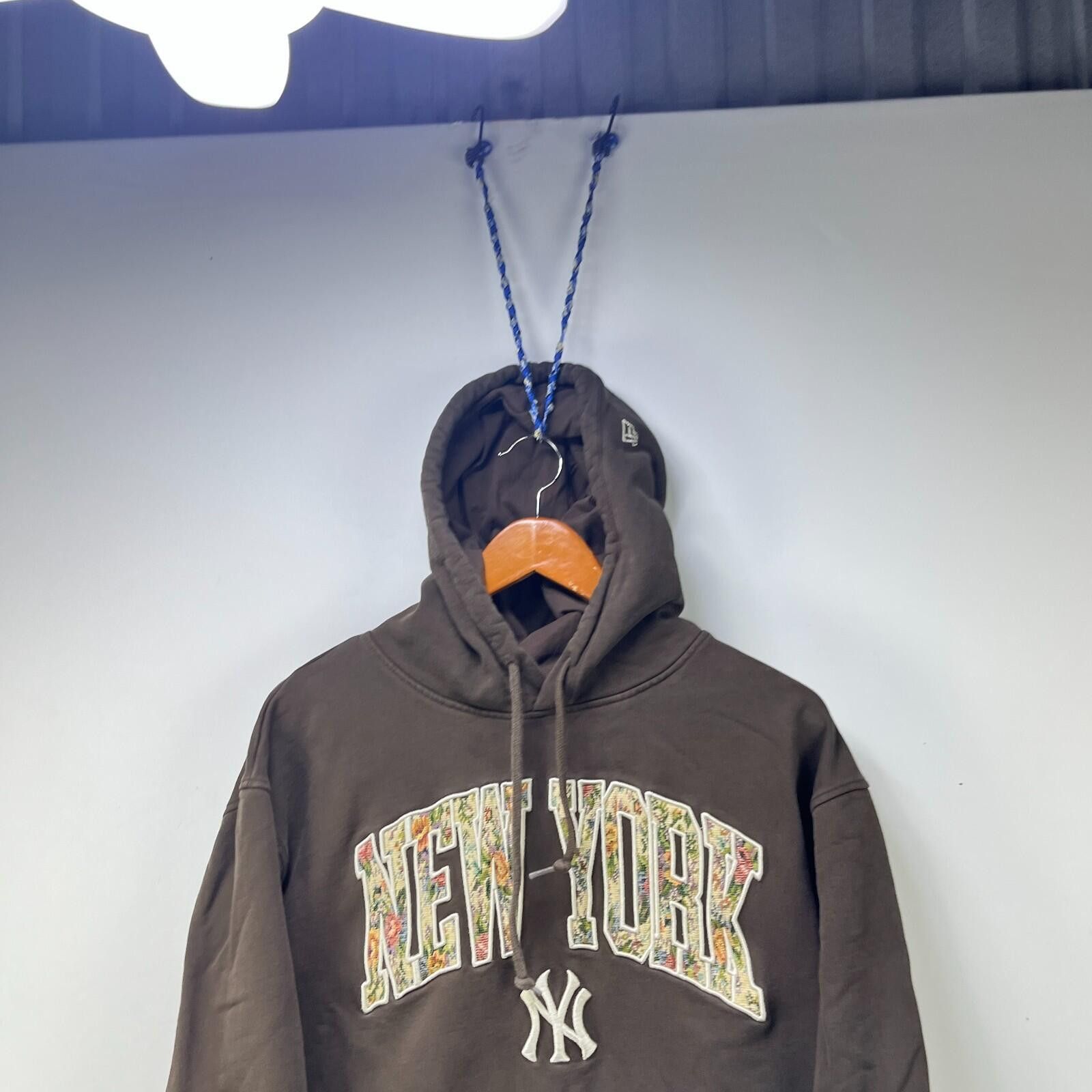 New Era Vintage New York Yankees New Era Brown Hoodie Large Size ONE SIZE - 2 Thumbnail