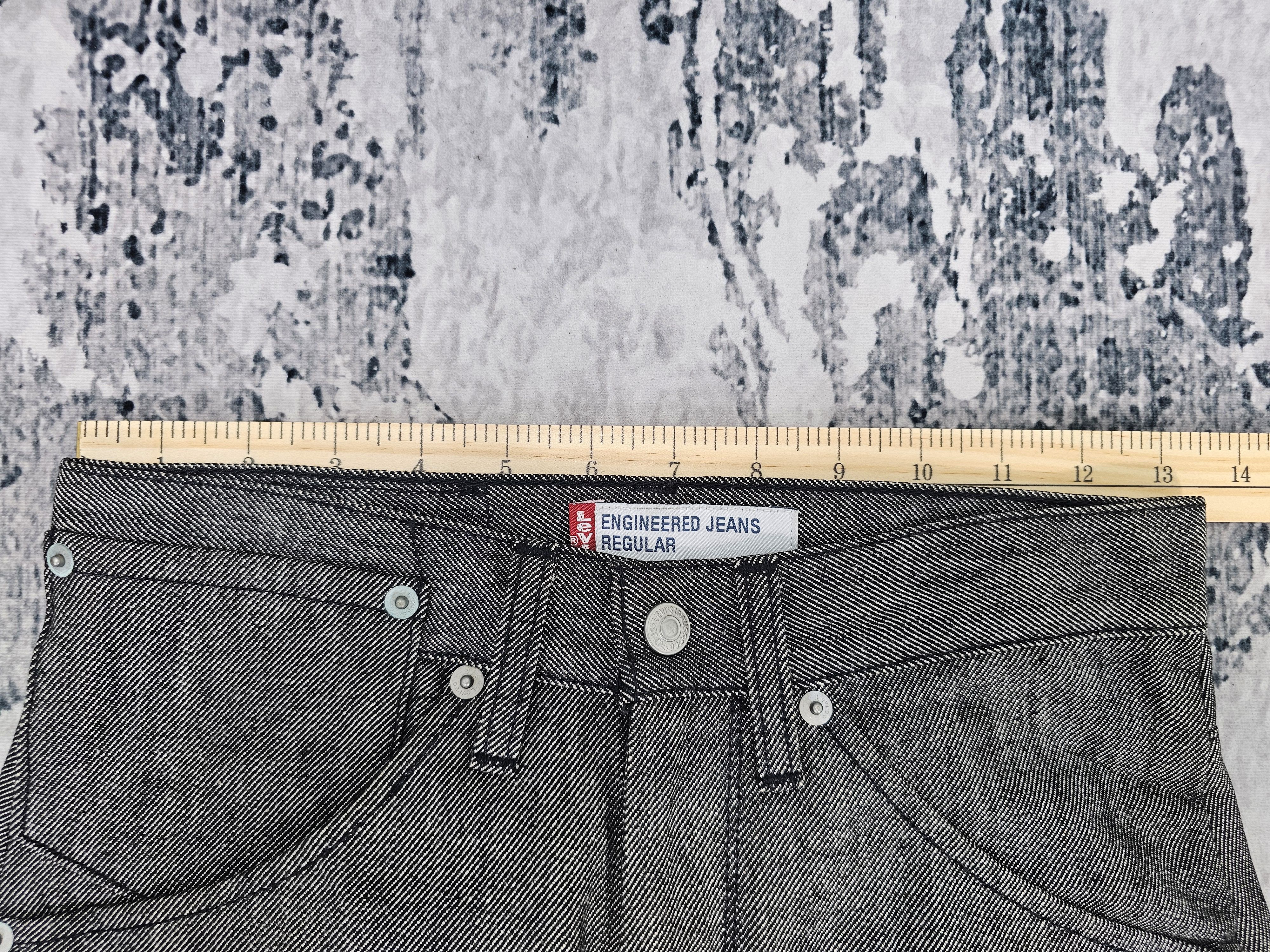 Levi's Vintage Clothing Vtg LEVIS Engineered Regular Fit Twisted Black Jeans L0562 Size US 27 - 16 Thumbnail