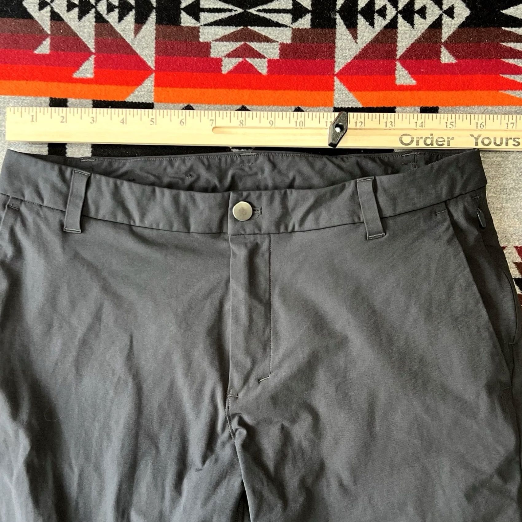 Lululemon VINTAGE? No. Size US 32 / EU 48 - 3 Thumbnail