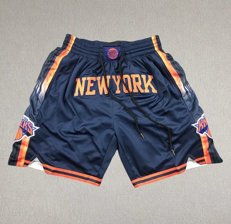 NBA Vintage New York Knicks Short S Size US 30 / EU 46 - 1 Thumbnail