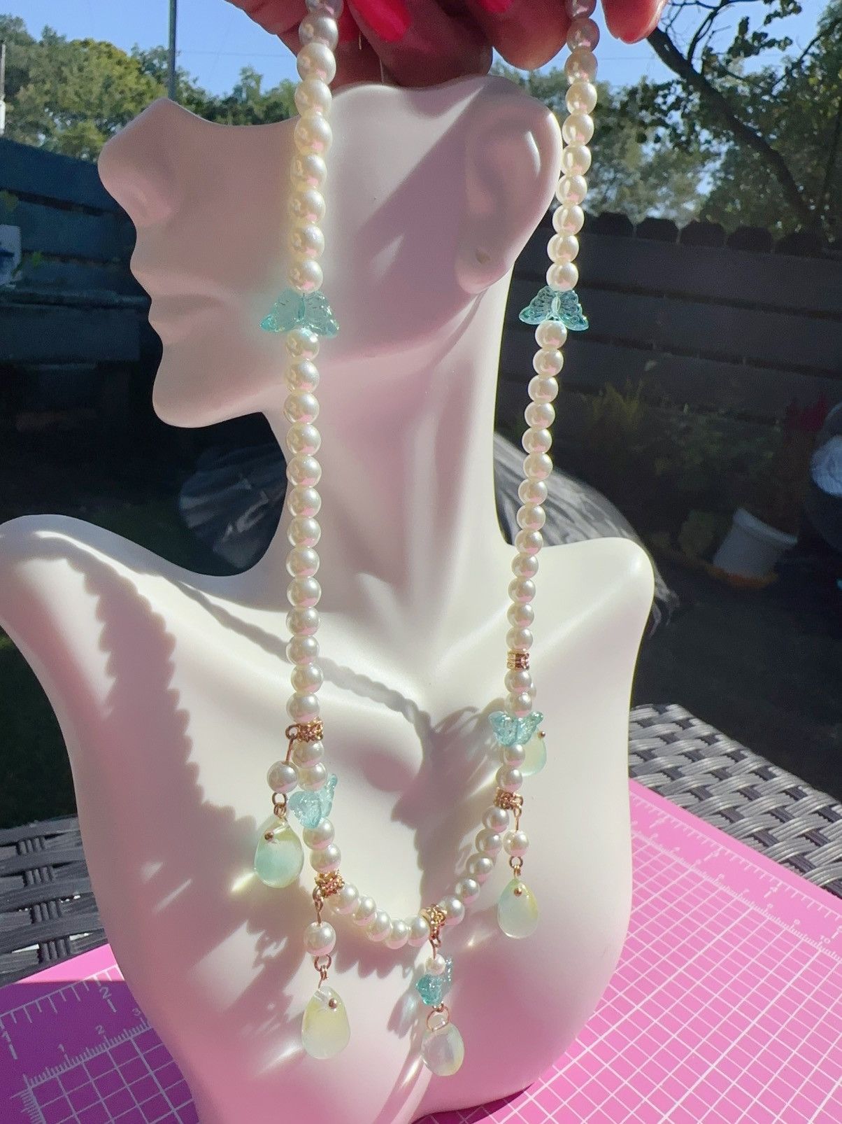Anne Klein Anne Klein white pearl necklace light blue crystal resin Size ONE SIZE - 5 Thumbnail