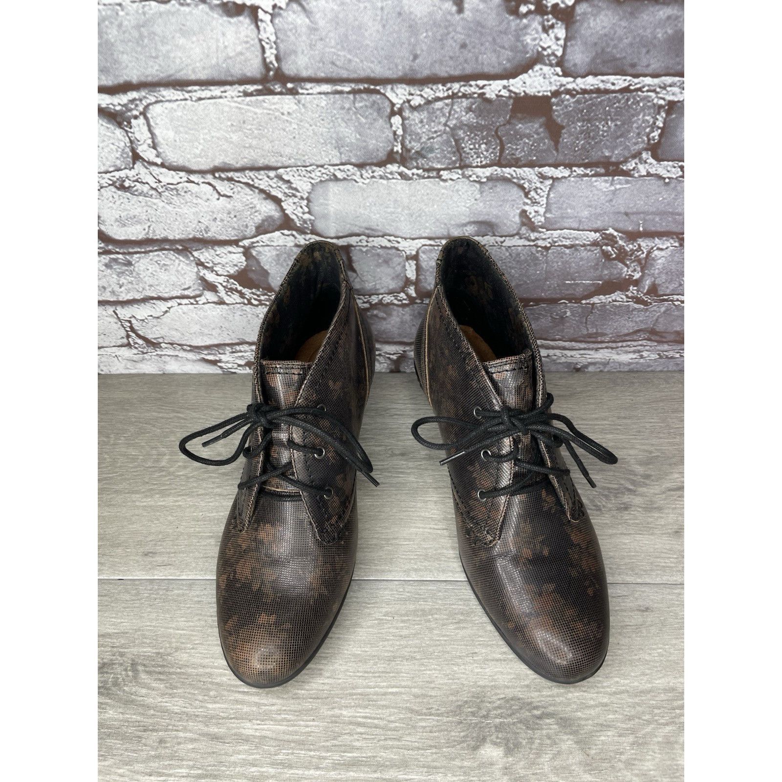 Rockport ROCKPORT Cobb Hill Rashel Brown FLoral Leather Lace Booties Size US 9 / IT 39 - 13 Thumbnail
