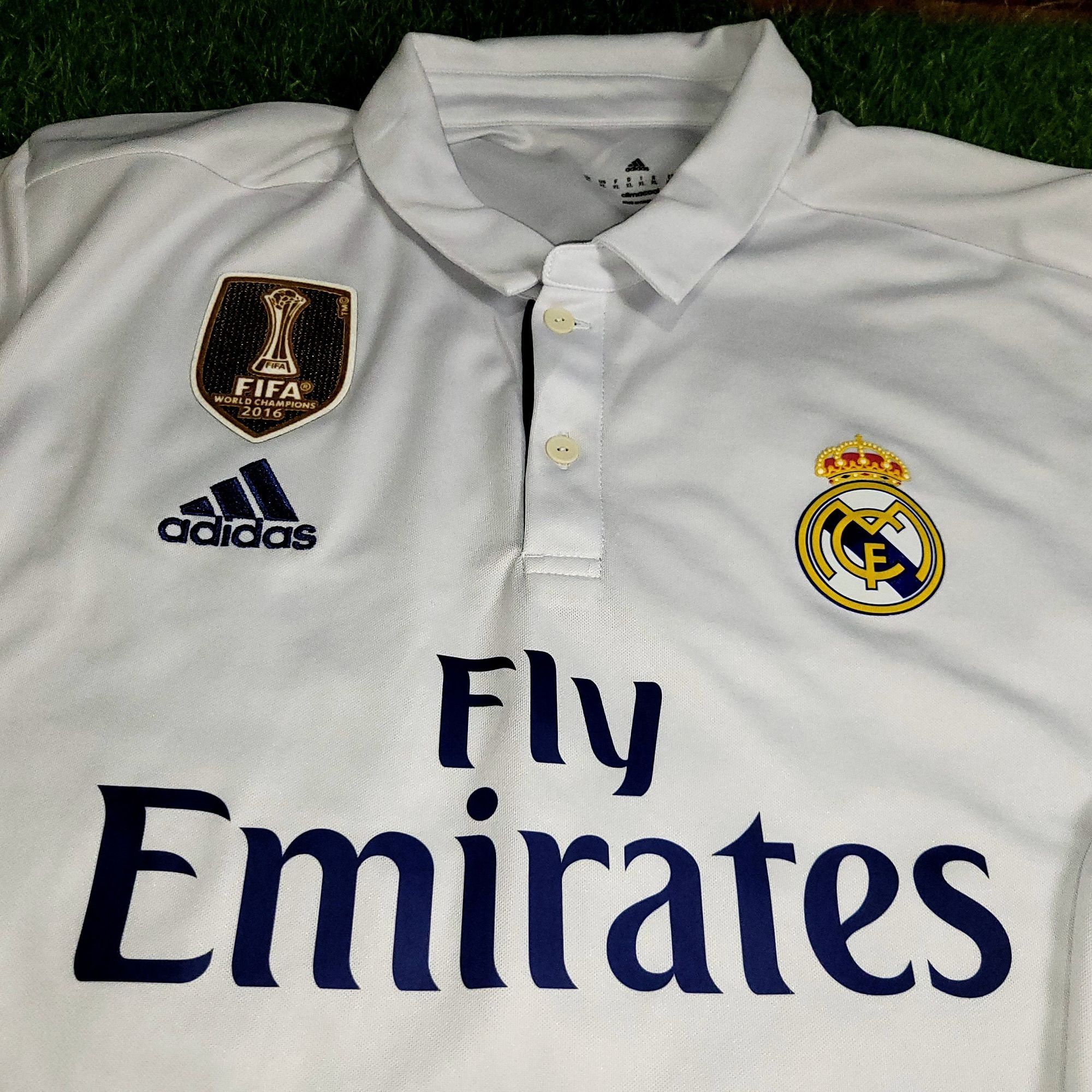 Adidas Ronaldo Real Madrid 2016 2017 Soccer Jersey XL Size US XL / EU 56 / 4 - 3 Thumbnail