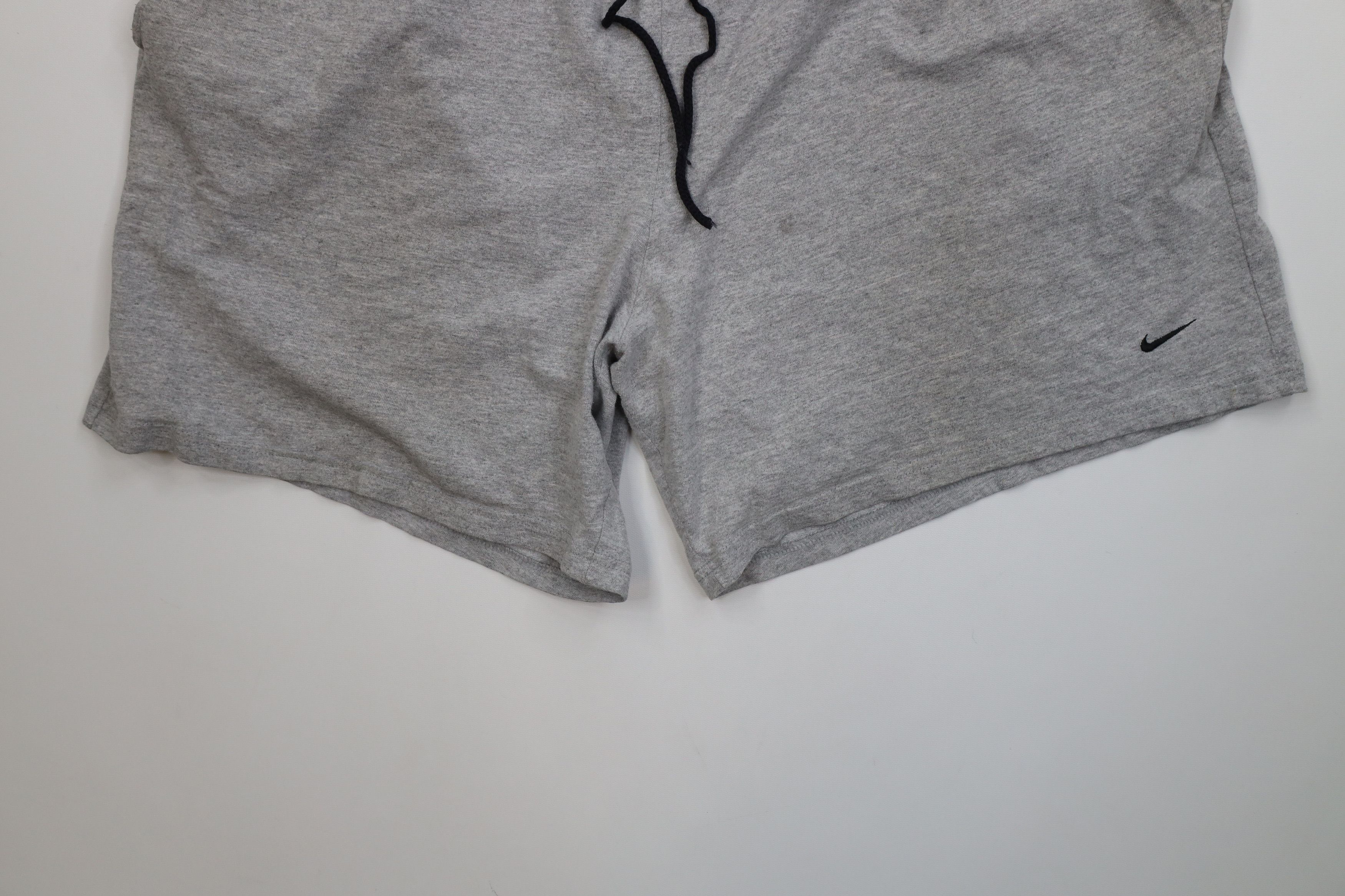 Nike Vintage Y2K Nike Mini Swoosh Above Knee Shorts Gray USA Size US 38 / EU 54 - 4 Thumbnail
